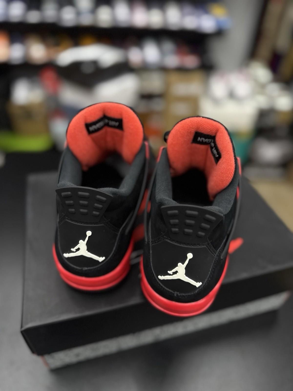 Jordan Brand Air Jordan 4 Retro “Red Thunder” USED Size 10.5 OG ALL Size US 10.5 / EU 43-44 - 9 Thumbnail