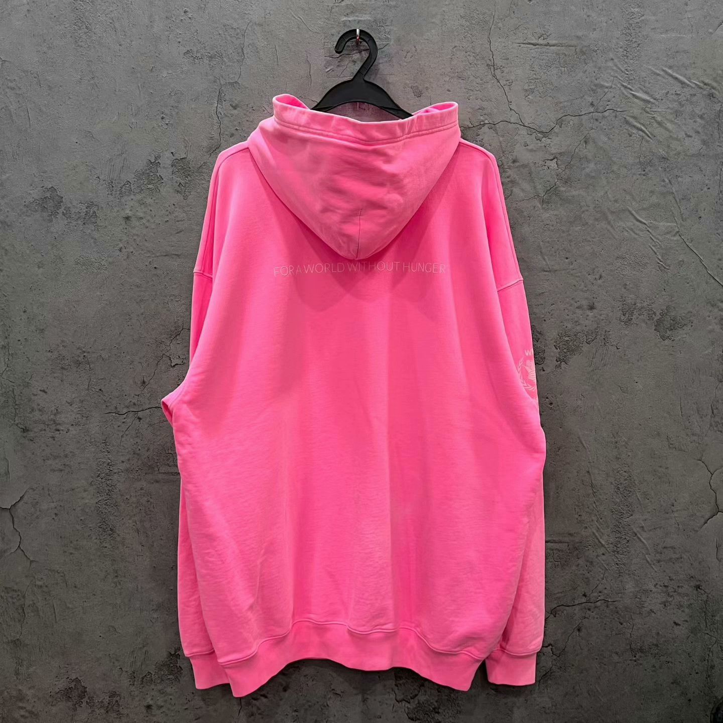 Balenciaga Balenciaga WFP Hoodie Size XS / US 0-2 / IT 36-38 - 1 Thumbnail