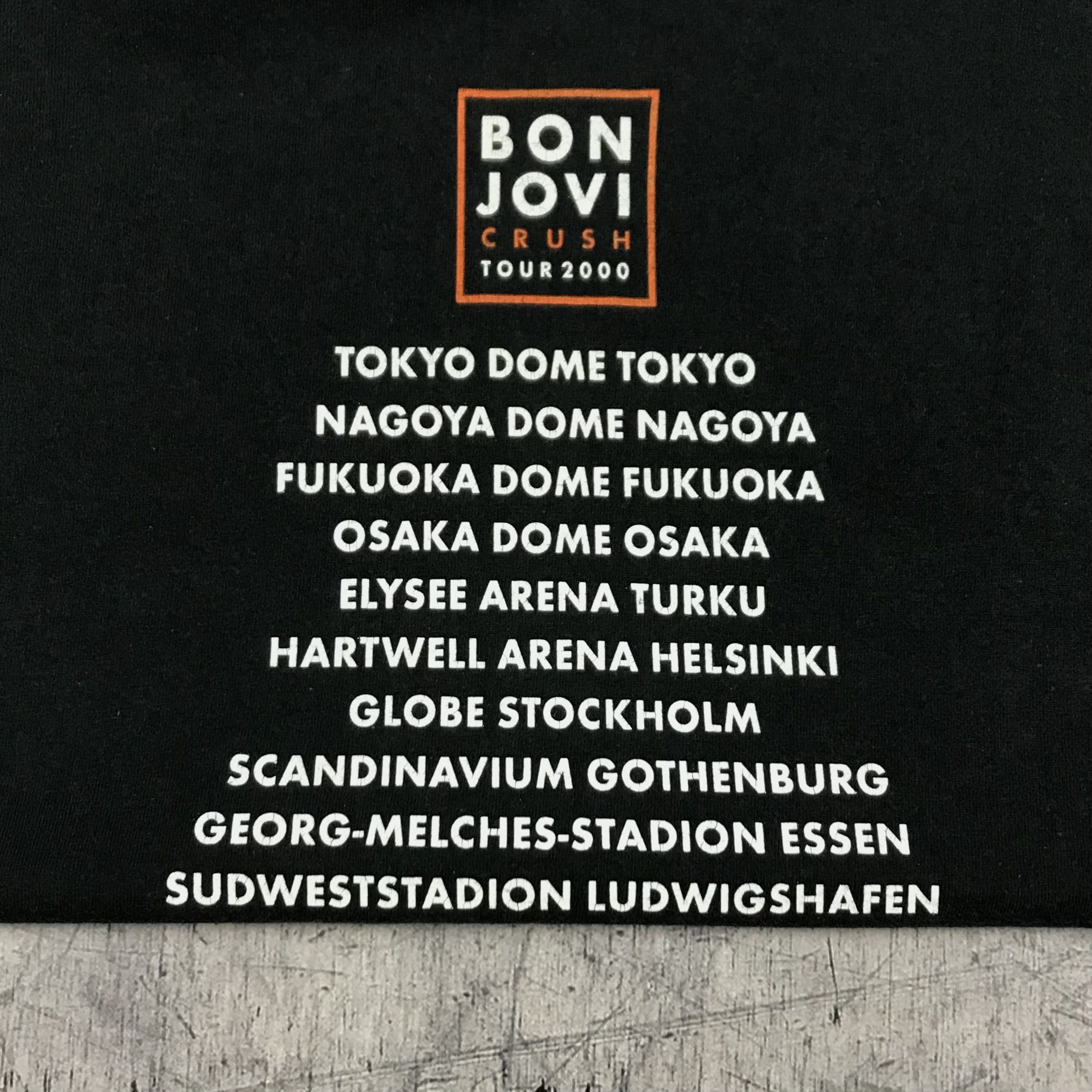 Band Tees Bon Jovi Crush Tour 2000 Tee Size US L / EU 52-54 / 3 - 5 Thumbnail
