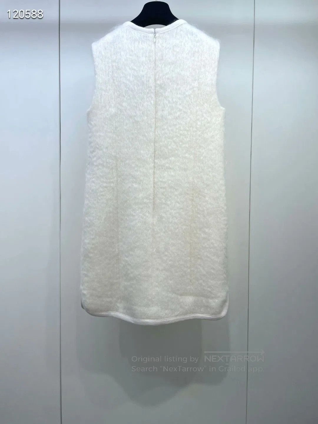 Chanel Chanel 25N Bow Plush Sleeveless Dress. Size M / US 6-8 / IT 42-44 - 2 Thumbnail