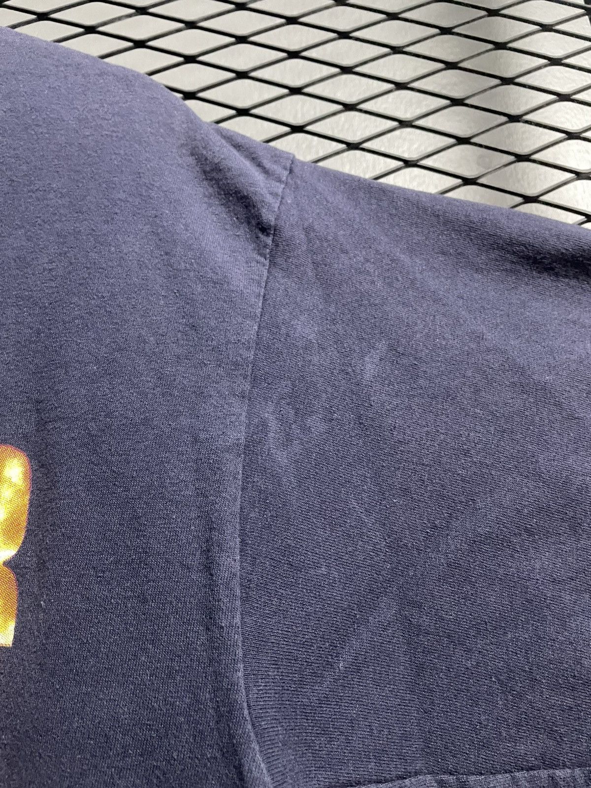 NBA Vintage Reggie Miller Coin T-Shirt. Size US L / EU 52-54 / 3 - 4 Thumbnail