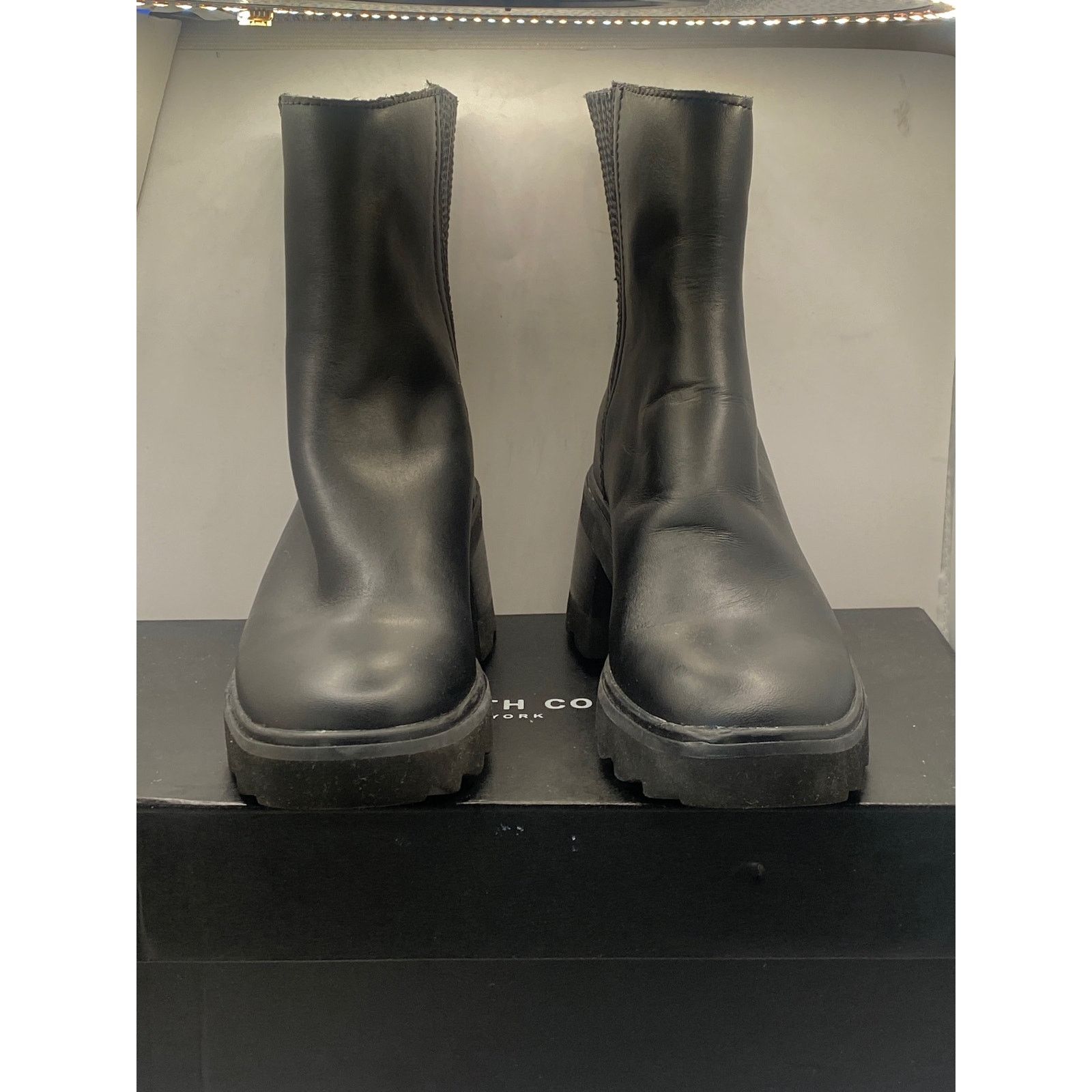 Dolce Vita Dolce Vita Martey H2o Wide Leather Bootie Black Size 5 Size US 5 / IT 35 - 2 Thumbnail