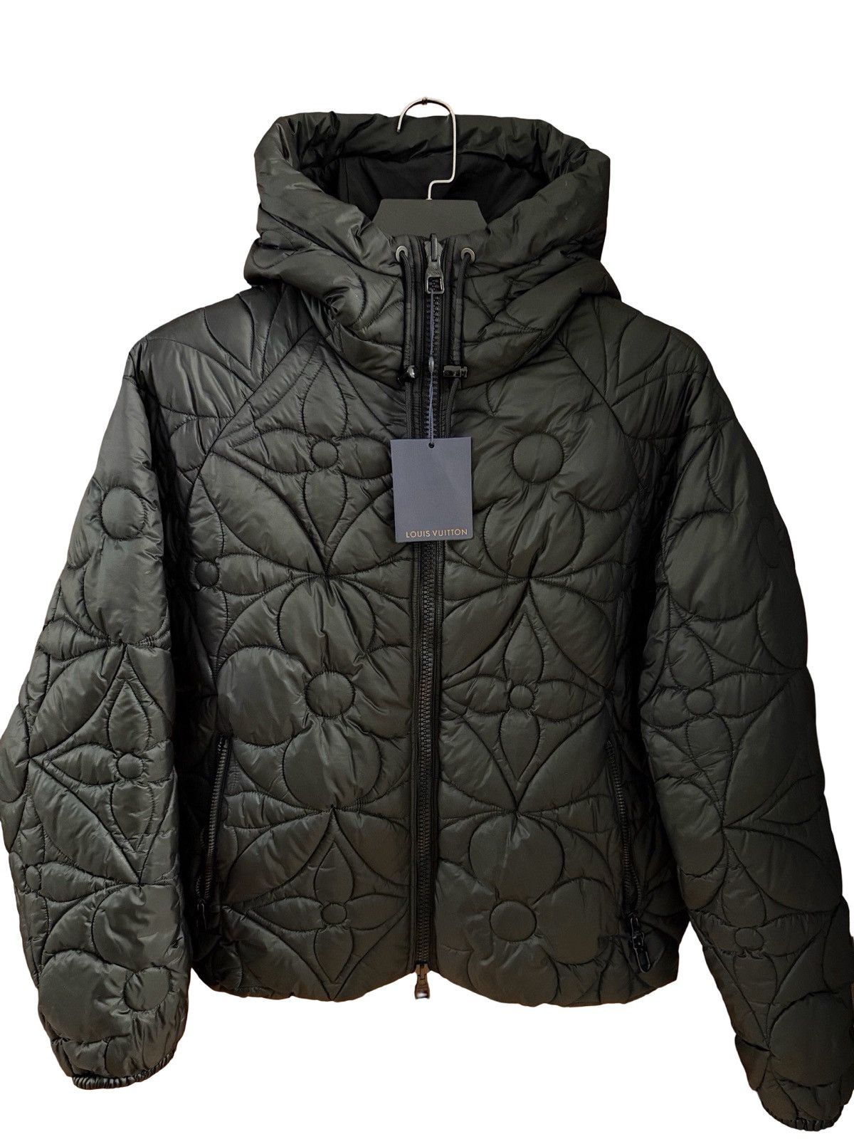 Louis Vuitton Louis Vuitton reversible quilted puffer jacket Size US M / EU 48-50 / 2 - 1 Thumbnail