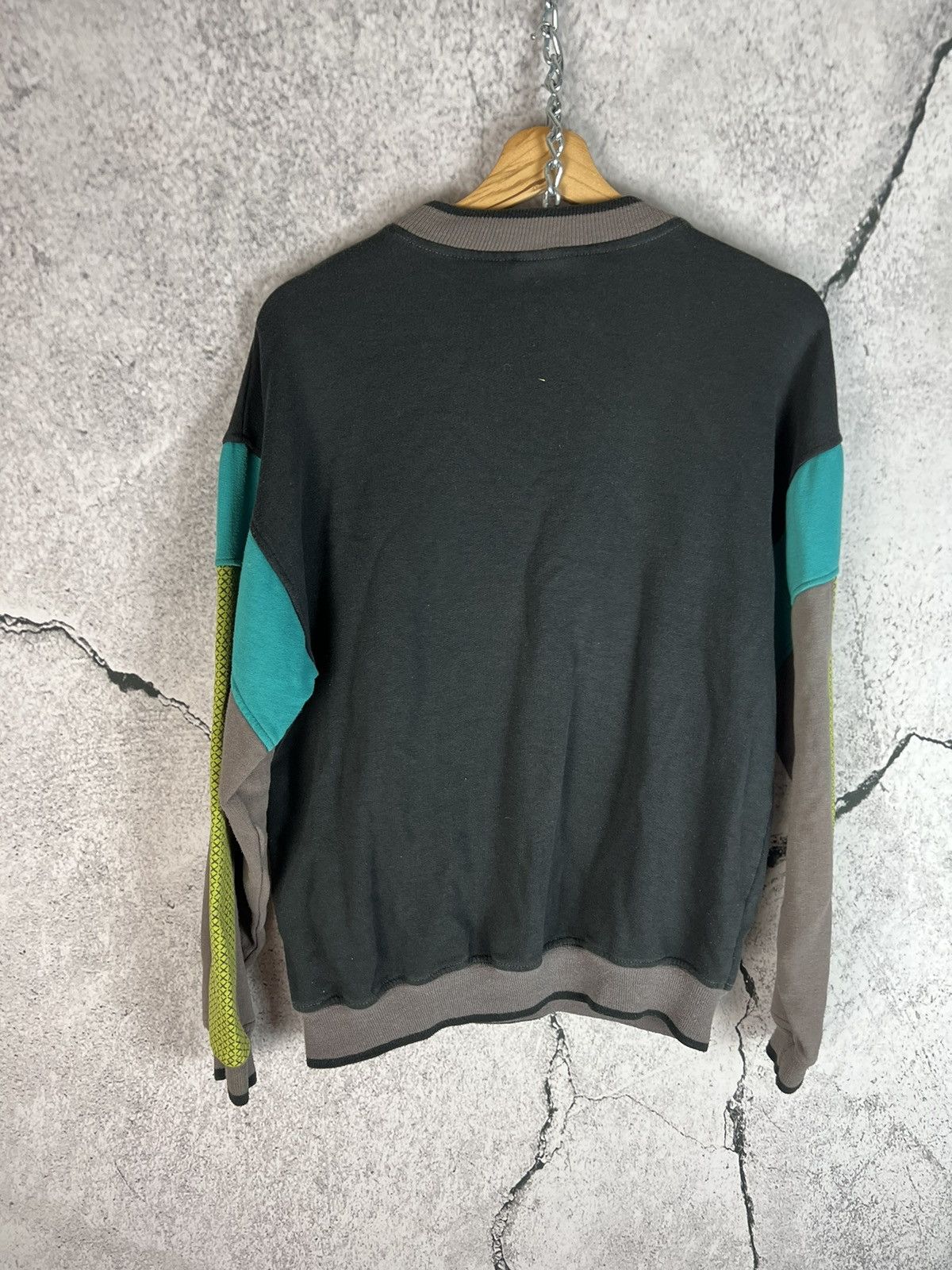 Other Puma Mens Sweatshirt Skiing sport Vintage Size US L / EU 52-54 / 3 - 2 Thumbnail