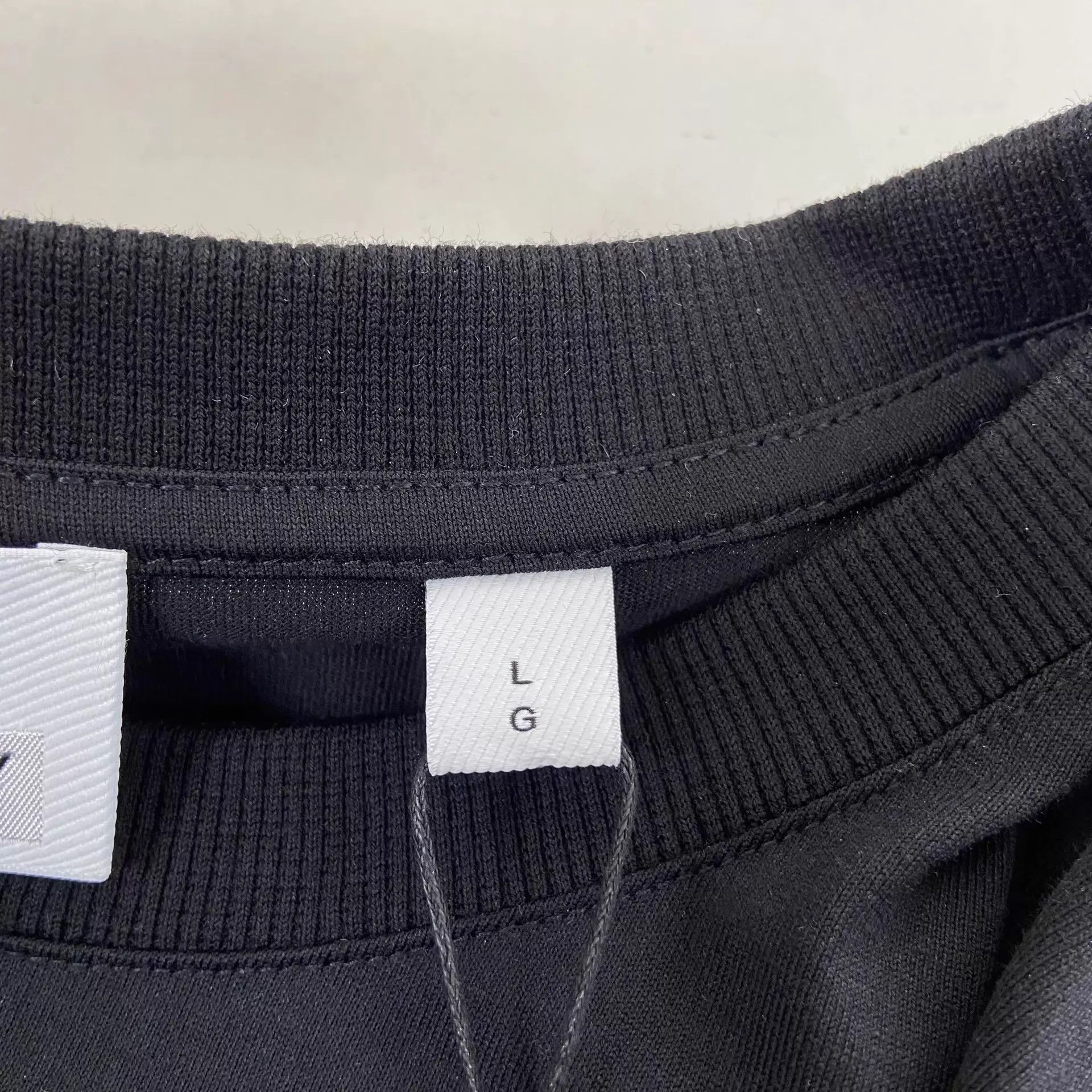 Burberry Burberry white logo T-shirt L Size US L / EU 52-54 / 3 - 7 Thumbnail