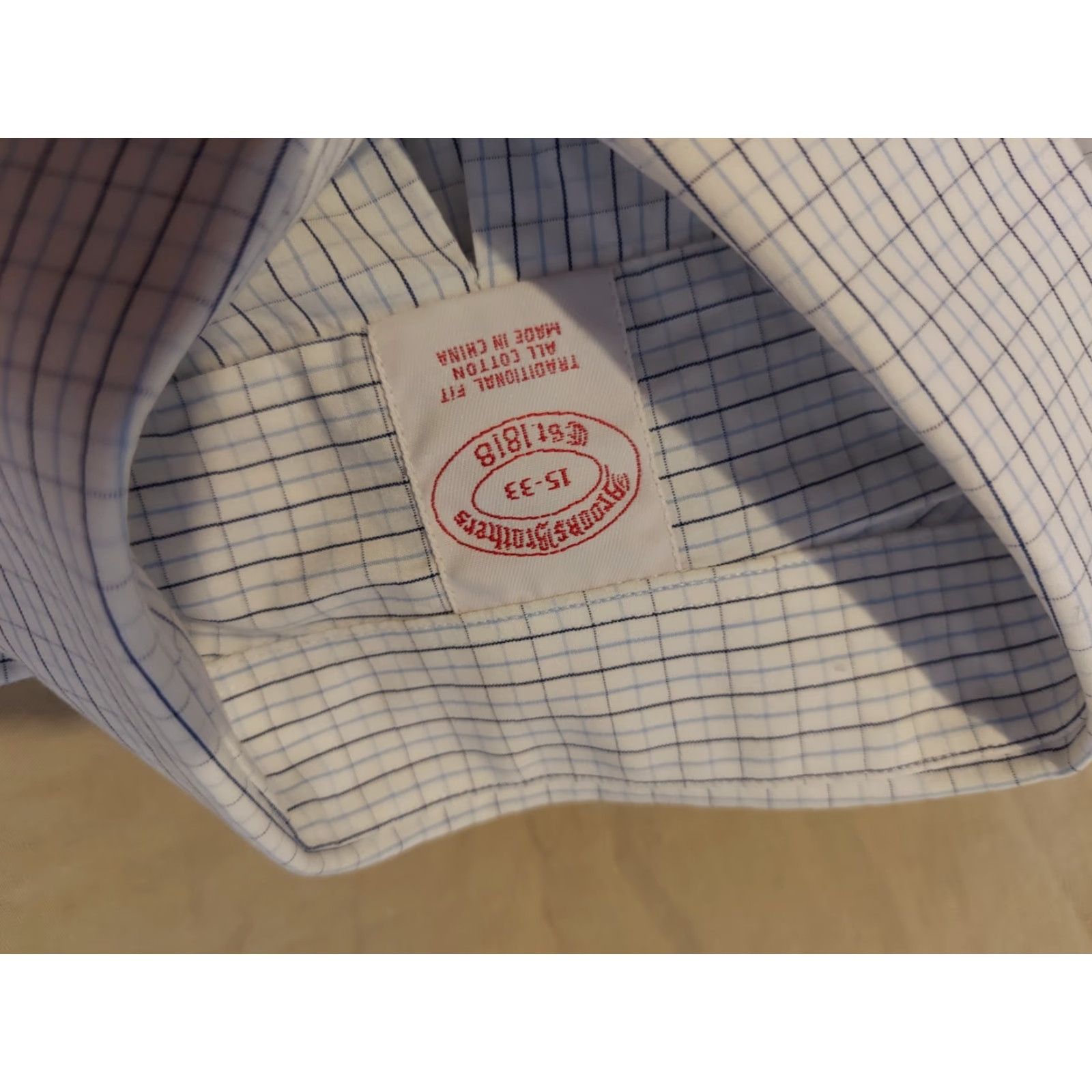 Brooks Brothers VINTAGE Brooks Brothers Dress Shirt 15 33 White Cotton Mens Shirt Button 15 White Cotton Mens Dress Shirt Size 40R - 3 Thumbnail
