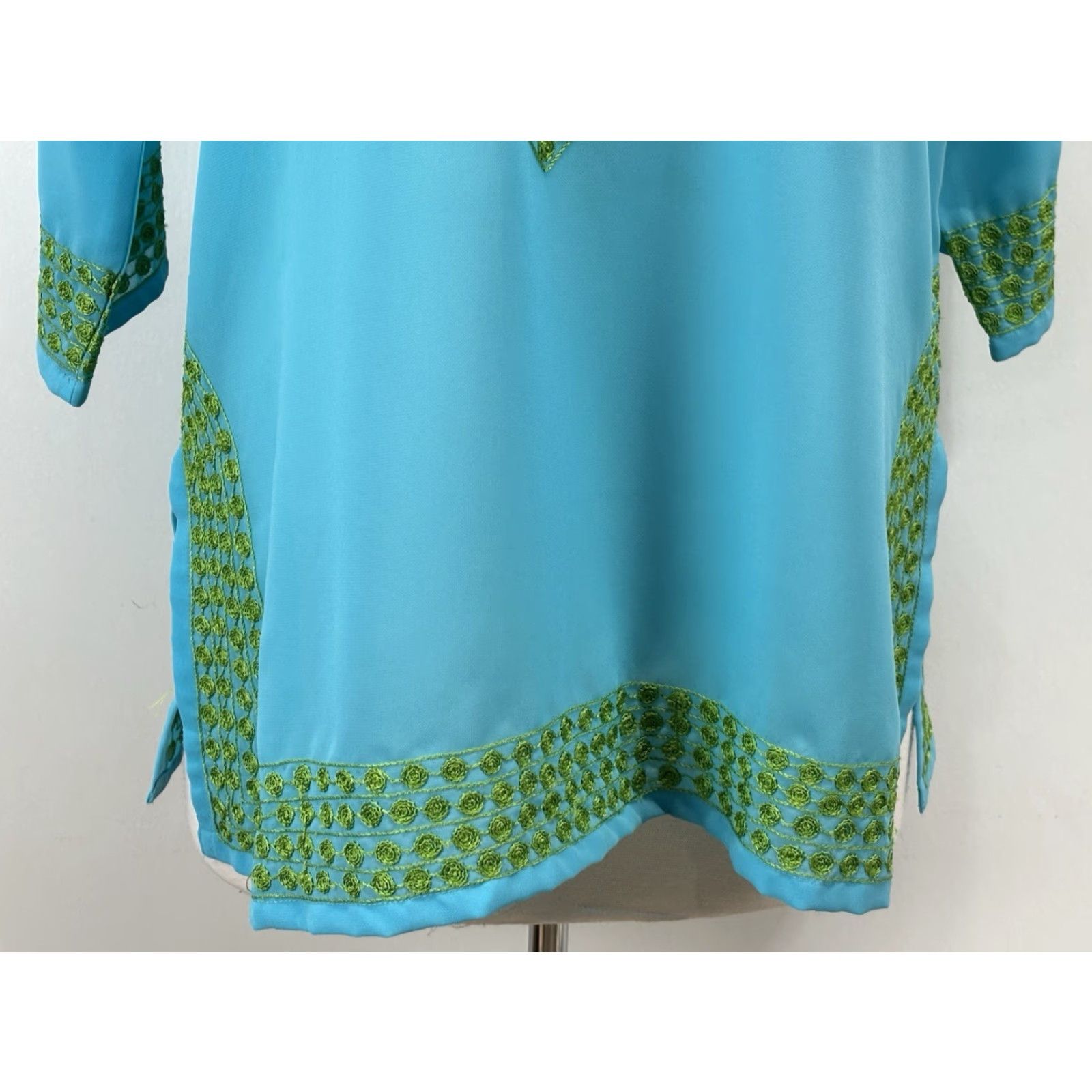 Vintage Gretchen Scott Designs Sheer Tunic Top Sheer Sz Xsmall Aqua Green Embroidered XS Blue Polyester Embroidered Sheer Tunic Top Gretchen Scott Designs Size XS / US 0-2 / IT 36-38 - 6 Thumbnail