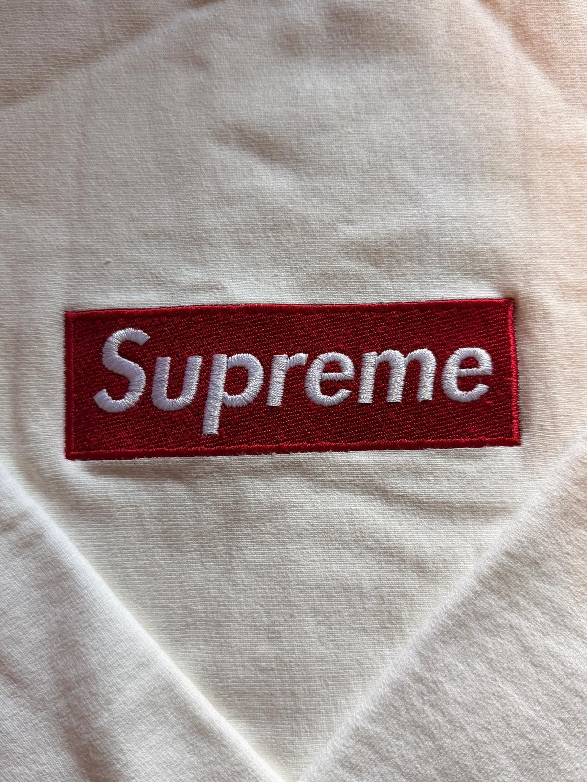 Supreme Supreme 2003 Box Logo Crewneck White / Red Medium Size US M / EU 48-50 / 2 - 2 Thumbnail
