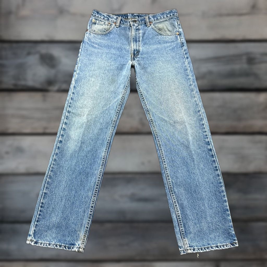 Levi's VINTAGE Levi's 505 Jeans Men 34x30 Blue Regular Straight Medium Wash Distressed 90s Size US 34 / EU 50 - 1 Thumbnail