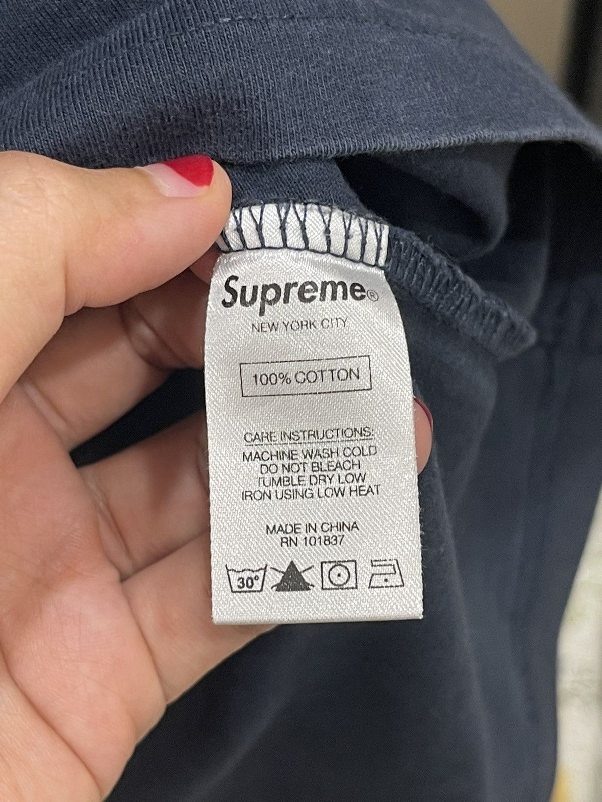 Supreme Supreme Cracked Arc S/S Top Navy Size US XL / EU 56 / 4 - 5 Thumbnail