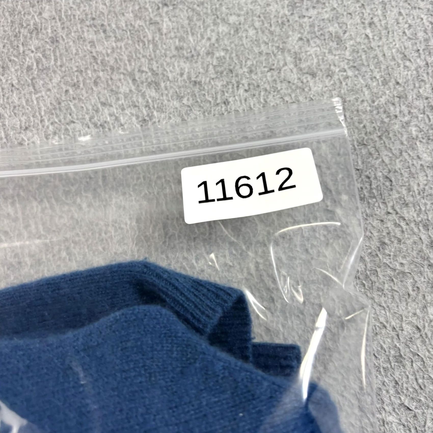 Nordstrom Nordstrom Cashmere Sweater Women Large Blue V-Neck Lightweight Quiet Luxury Cozy Pullover Knit Wool Casual Winter Size L / US 10 / IT 46 - 7 Thumbnail