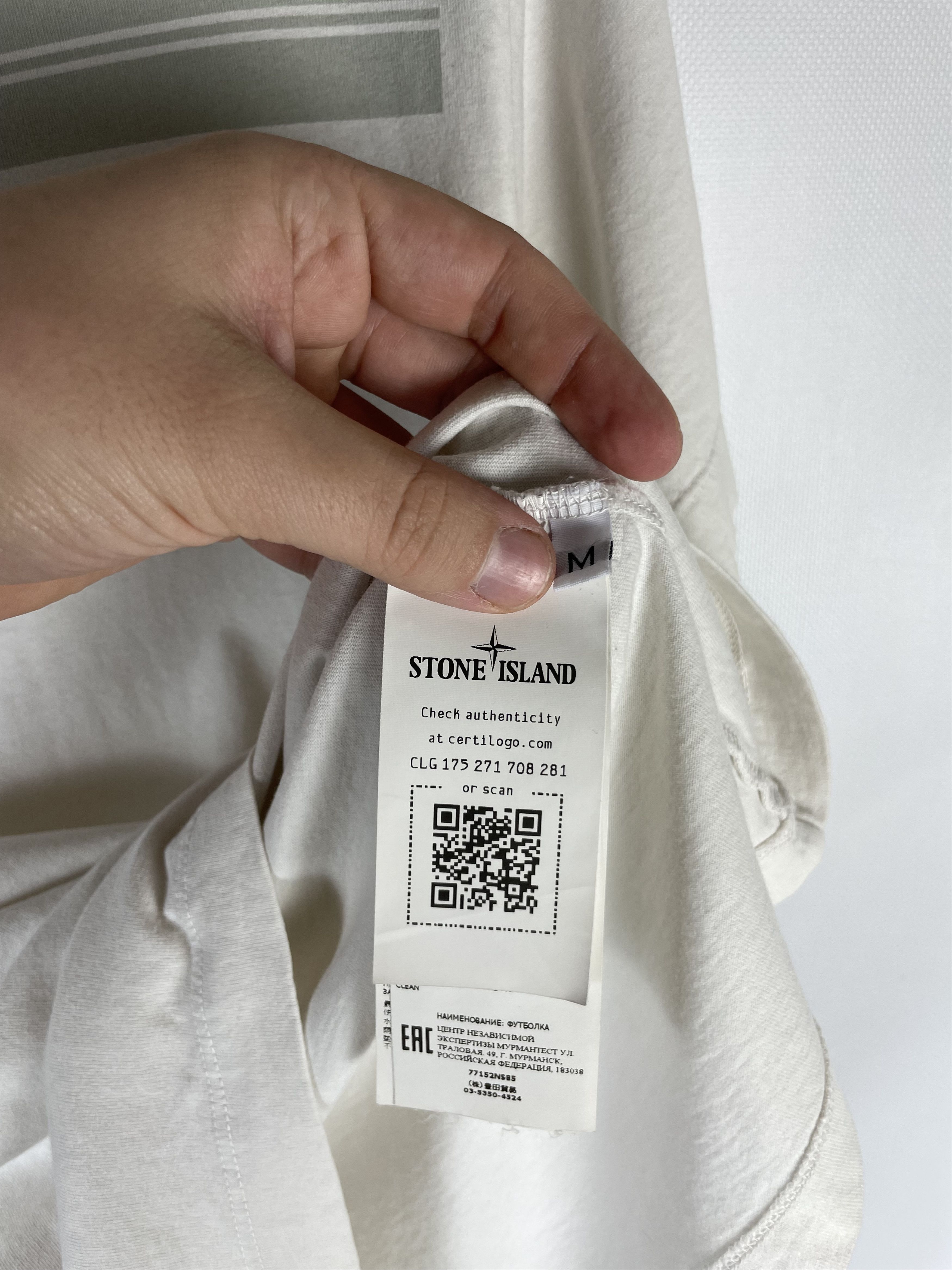 Stone Island Vintage Stone Island Center Logo T-Shirt Size US M / EU 48-50 / 2 - 5 Thumbnail