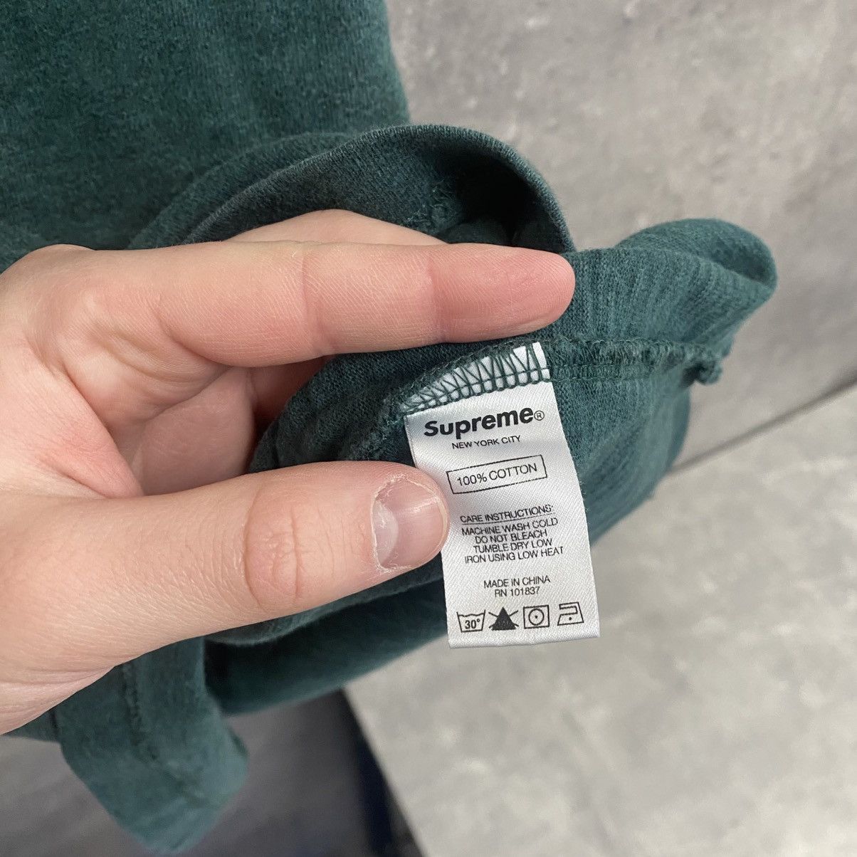 Supreme Supreme T-shirt Size US M / EU 48-50 / 2 - 8 Thumbnail
