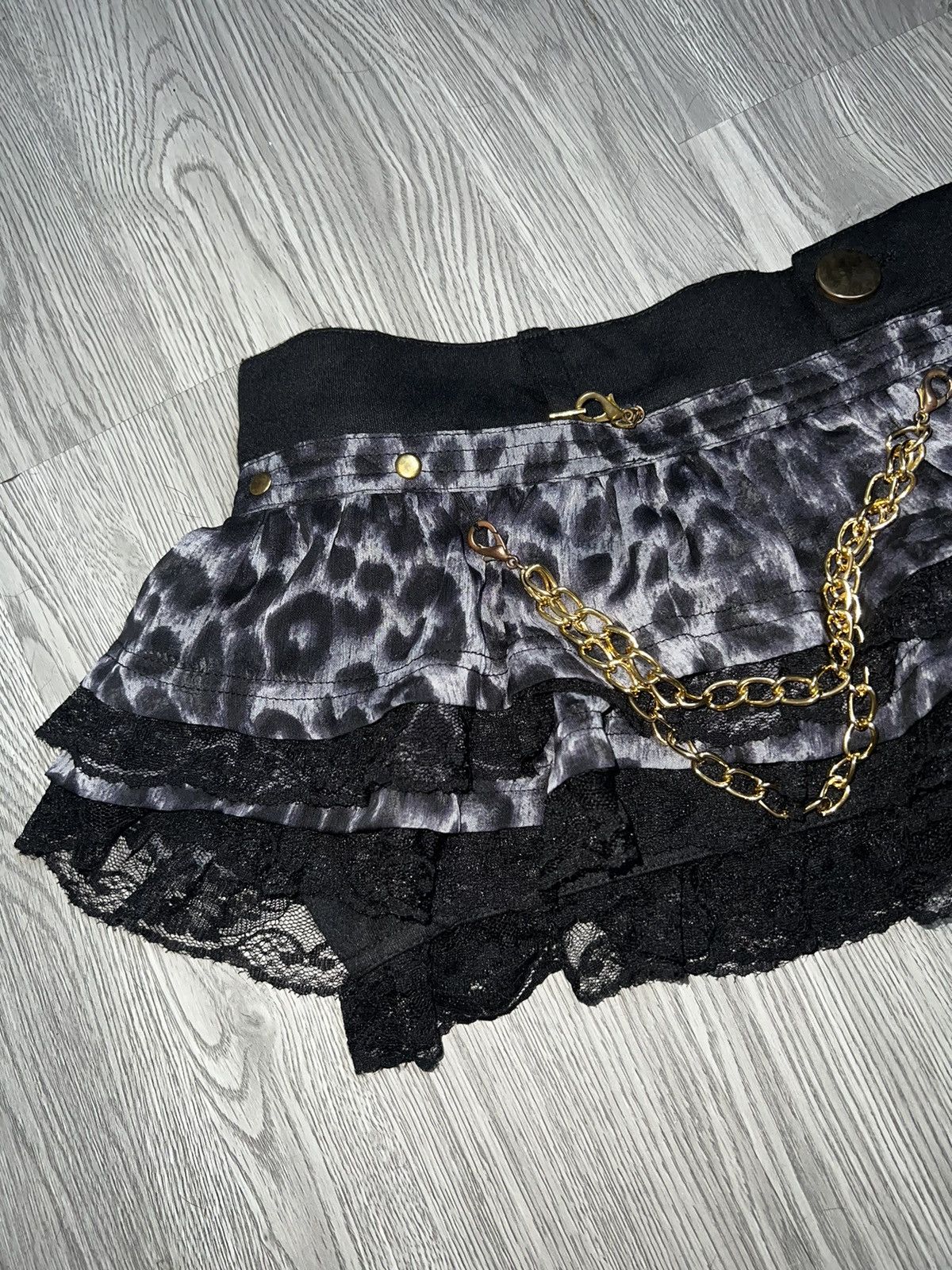 Japanese Brand Dialle Laisen Gyaru leopard micro skorts ☠️💗 Size 26" / US 2 / IT 38 - 9 Thumbnail