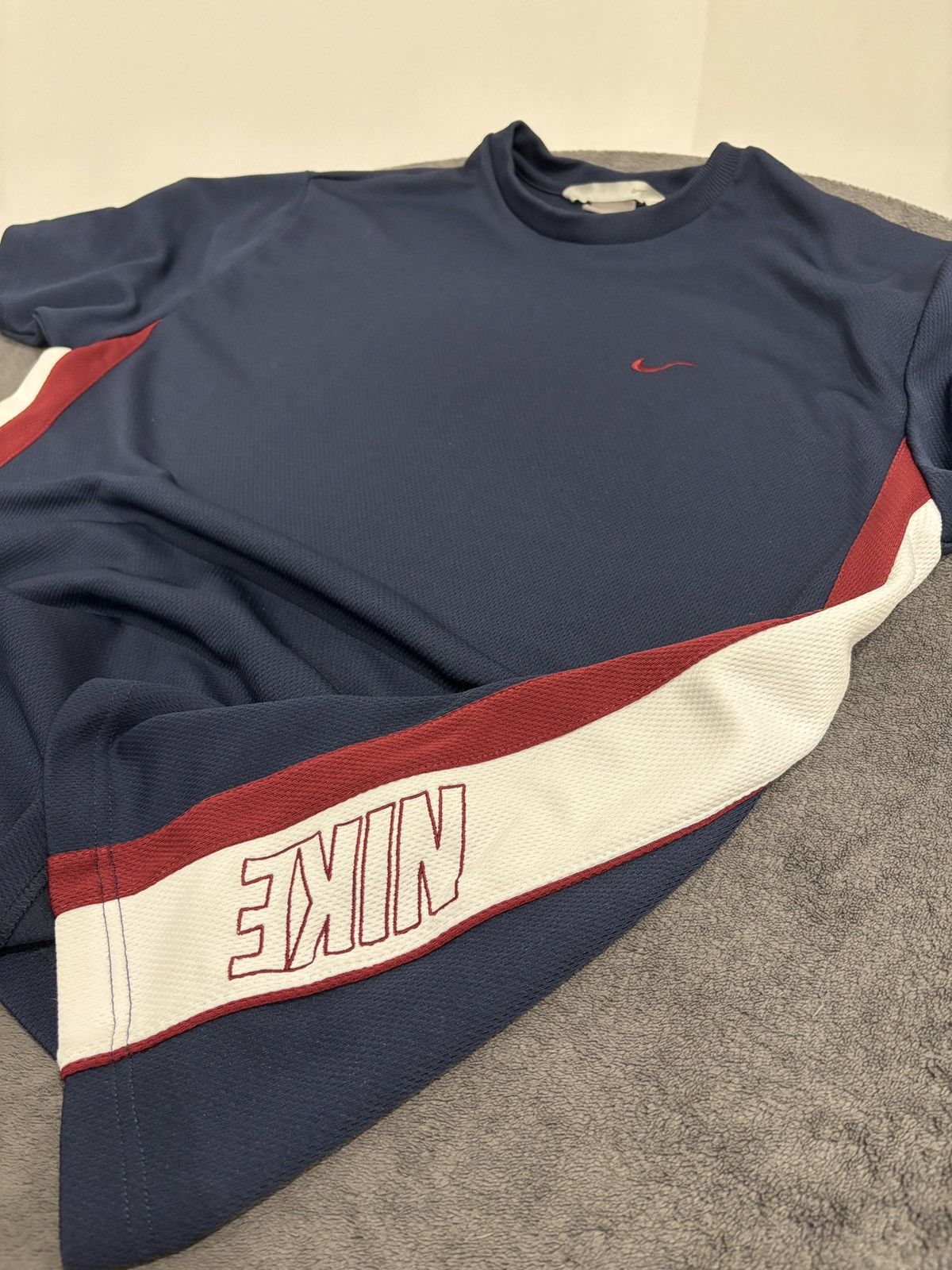 Nike Vintage 1990s Nike Navy Blue Red & White Striped Polyester Size US L / EU 52-54 / 3 - 3 Thumbnail