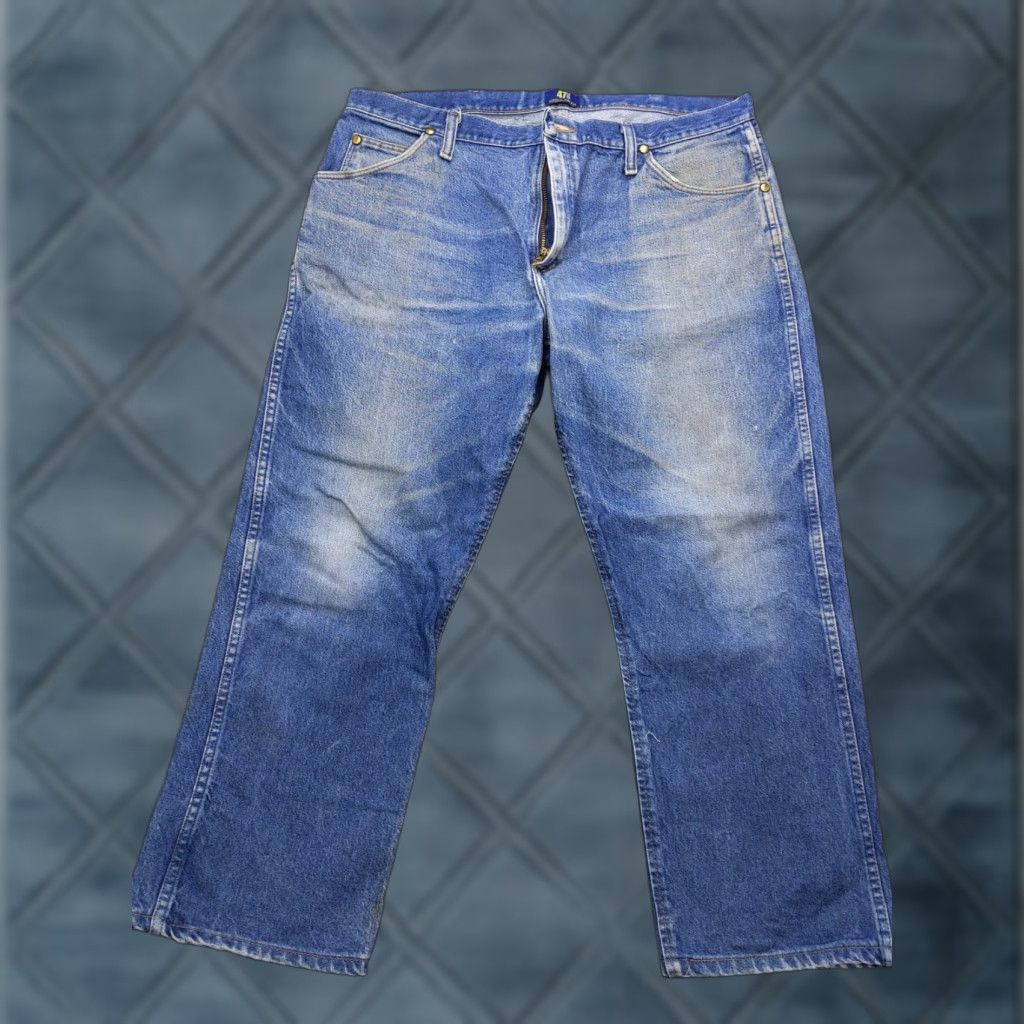 Wrangler Wrangler Jeans Mens 38x30 Blue Regular Fit Straight Denim Workwear Pants 1947 47MWZ Size US 36 / EU 52 - 1 Thumbnail