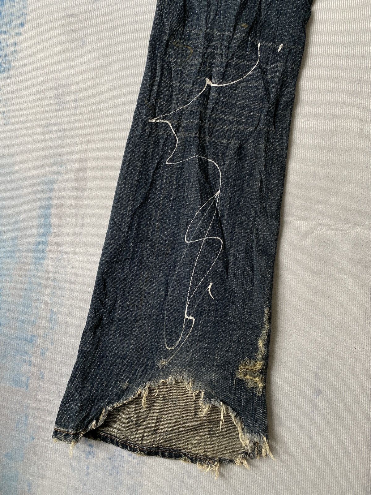 If Six Was Nine Japanese Brand Root Three Claw Marks Flare Distressed Denim Size US 29 - 12 Thumbnail