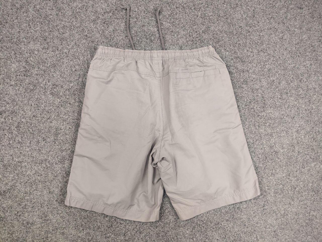 Nike Vintage Nike Swoosh Gray Light Pocket shorts Y2K Style Size US 34 / EU 50 - 9 Thumbnail