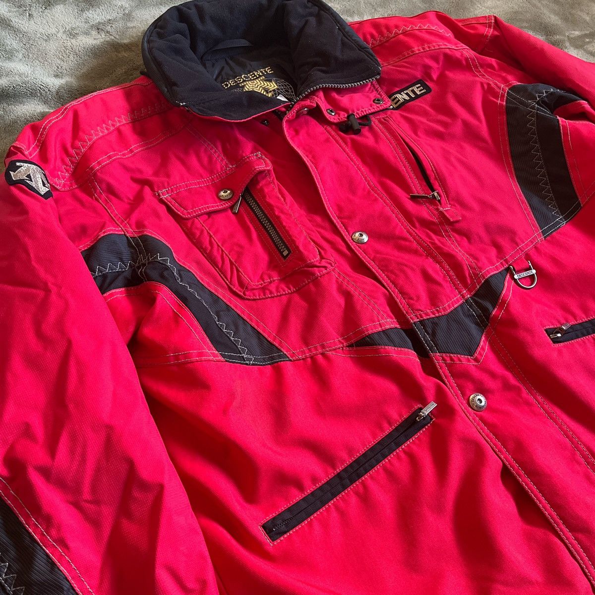 Descente Red and Black Designer Descente Insulated Coat Size US M / EU 48-50 / 2 - 2 Thumbnail