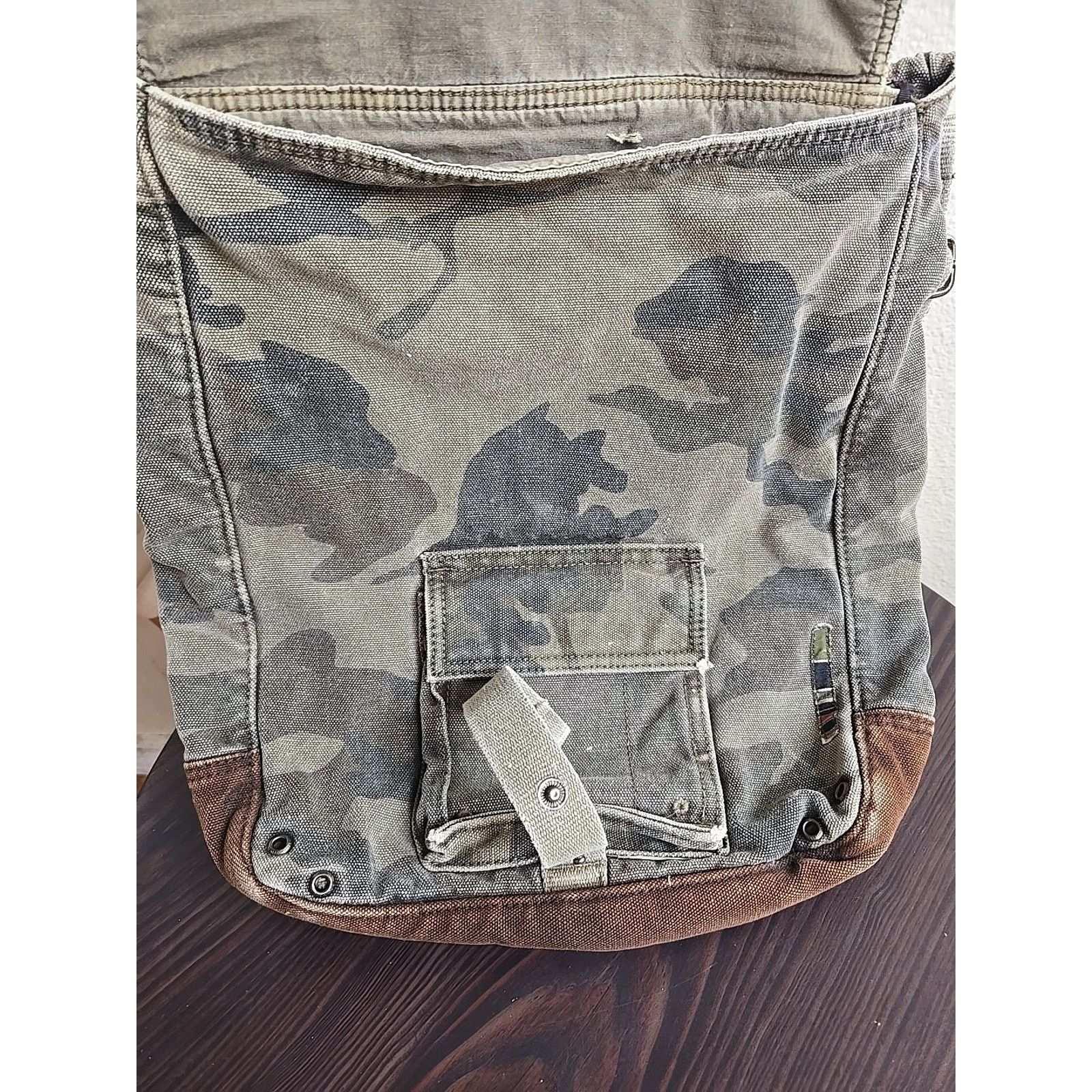 Vintage Vintage Triple 5 Soul Cross Body Camo Bag Messenger Bag Size ONE SIZE - 5 Thumbnail