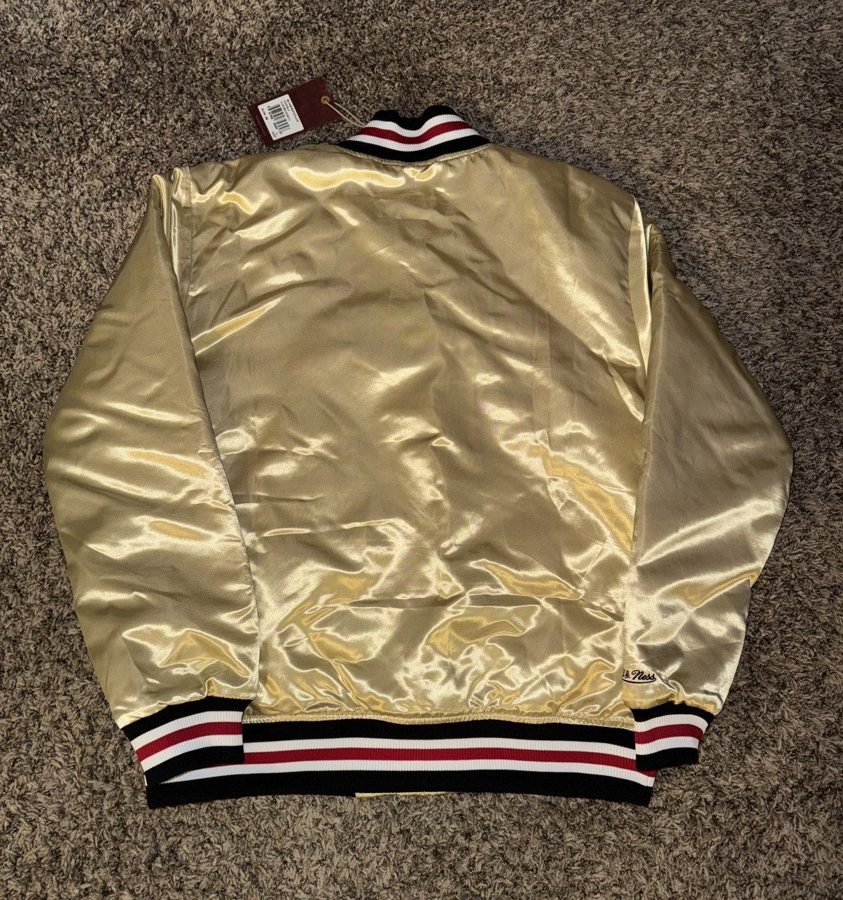 Mitchell & Ness Mitchell & Ness 1998 NBA Championship Satin Jacket Size US XL / EU 56 / 4 - 3 Thumbnail