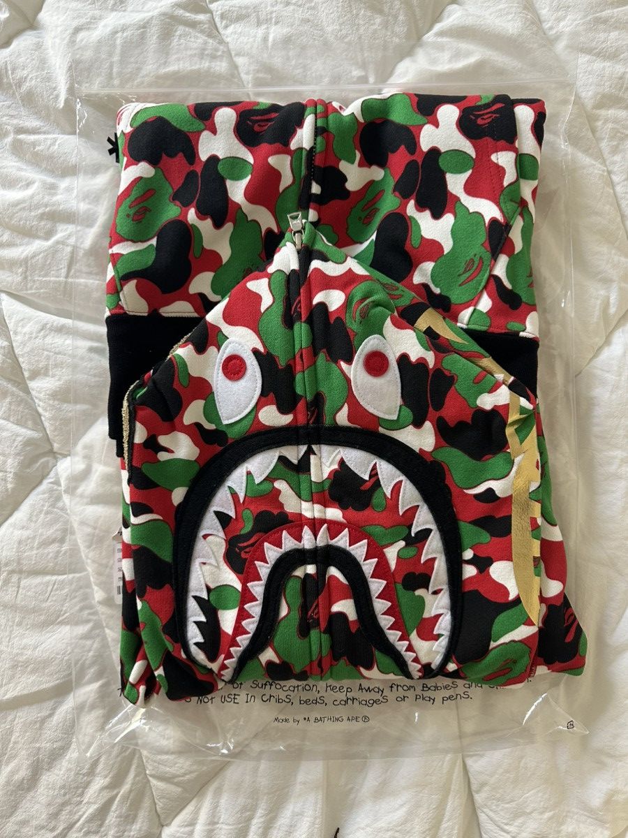 Bape Dubai City Camo Shark Full Zip Hoodie Size US L / EU 52-54 / 3 - 1 Thumbnail