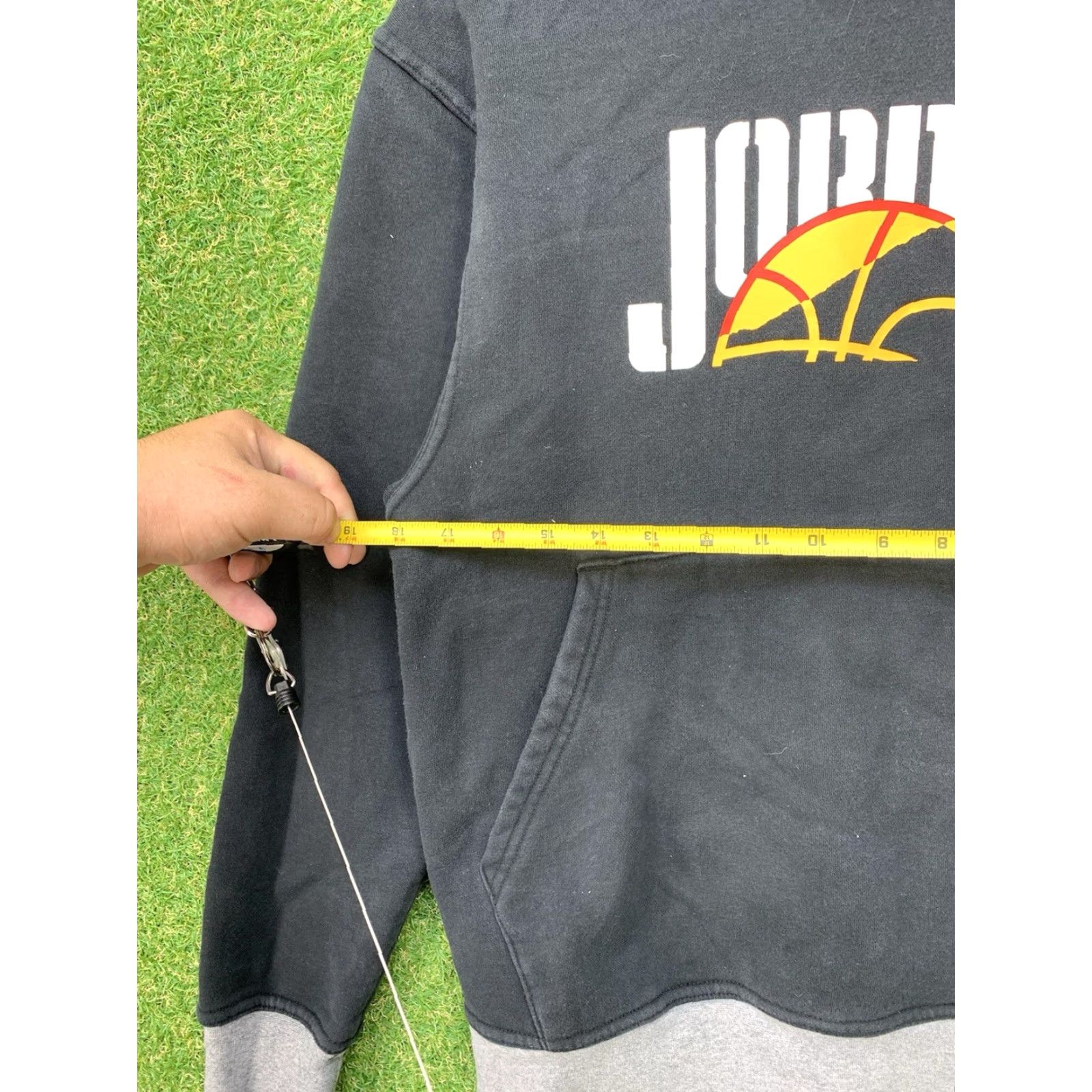Jordan Brand Jordan Hoodie Mens Small Black Athletic Y2K Jumpman 2000s Sweatshirt Size US S / EU 44-46 / 1 - 7 Thumbnail