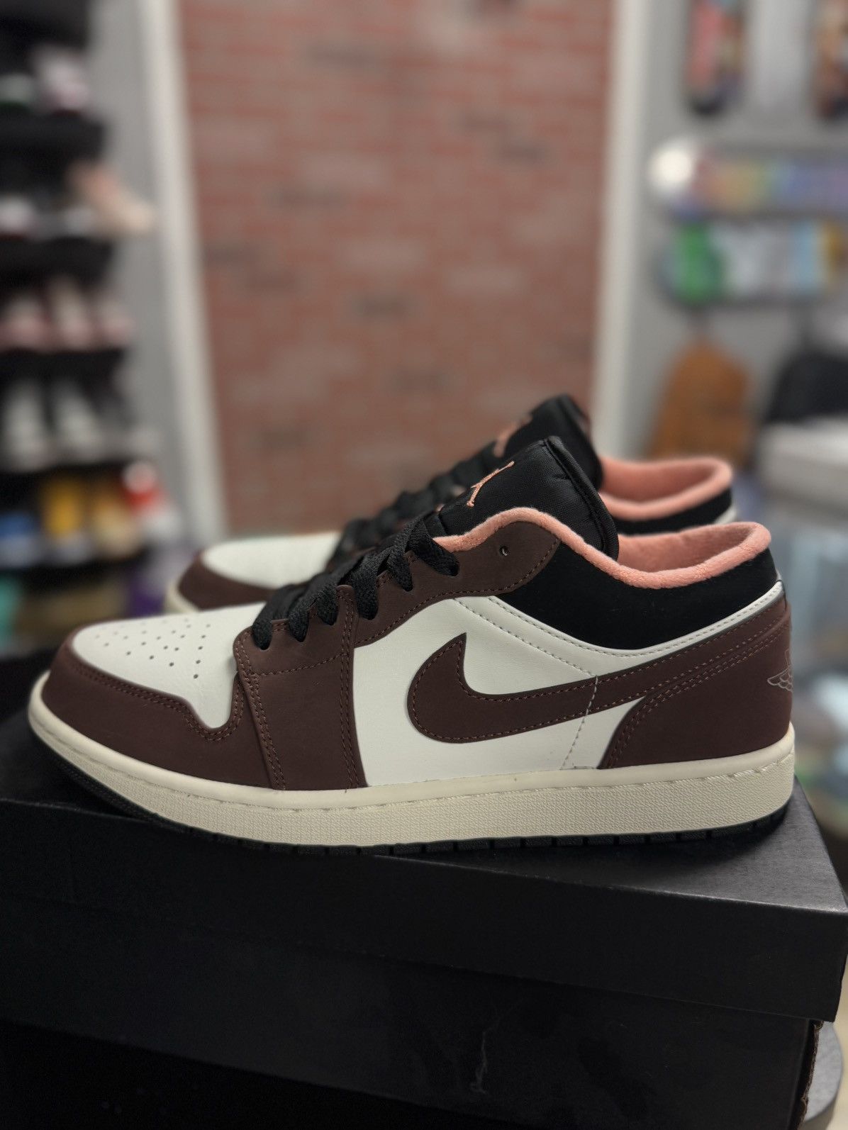 Jordan Brand × Nike Jordan 1 Low Top Brown Mocha Size 11 (Pre Owned) 🧼 Size US 11 / EU 44 - 3 Thumbnail