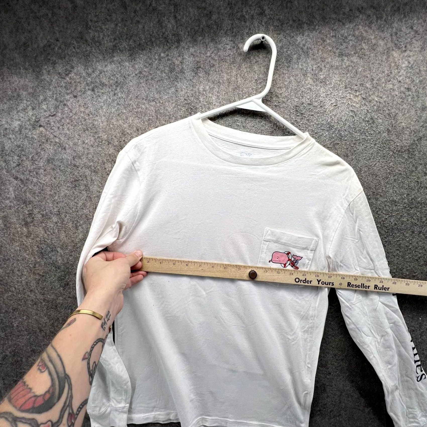 Vineyard Vines Vineyard Vines Shirt Mens XS White Florida Whale Graphic Long Sleeve Tee Size US XS / EU 42 / 0 - 6 Thumbnail