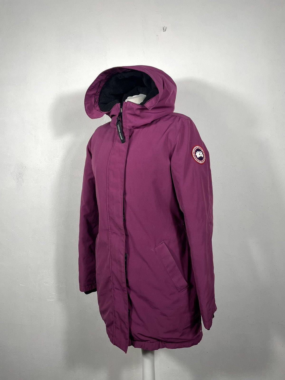 Canada Goose × Vintage Canada Goose Victoria Puffer Jacket Down Winter Outdoor Warm Size M / US 6-8 / IT 42-44 - 1 Thumbnail