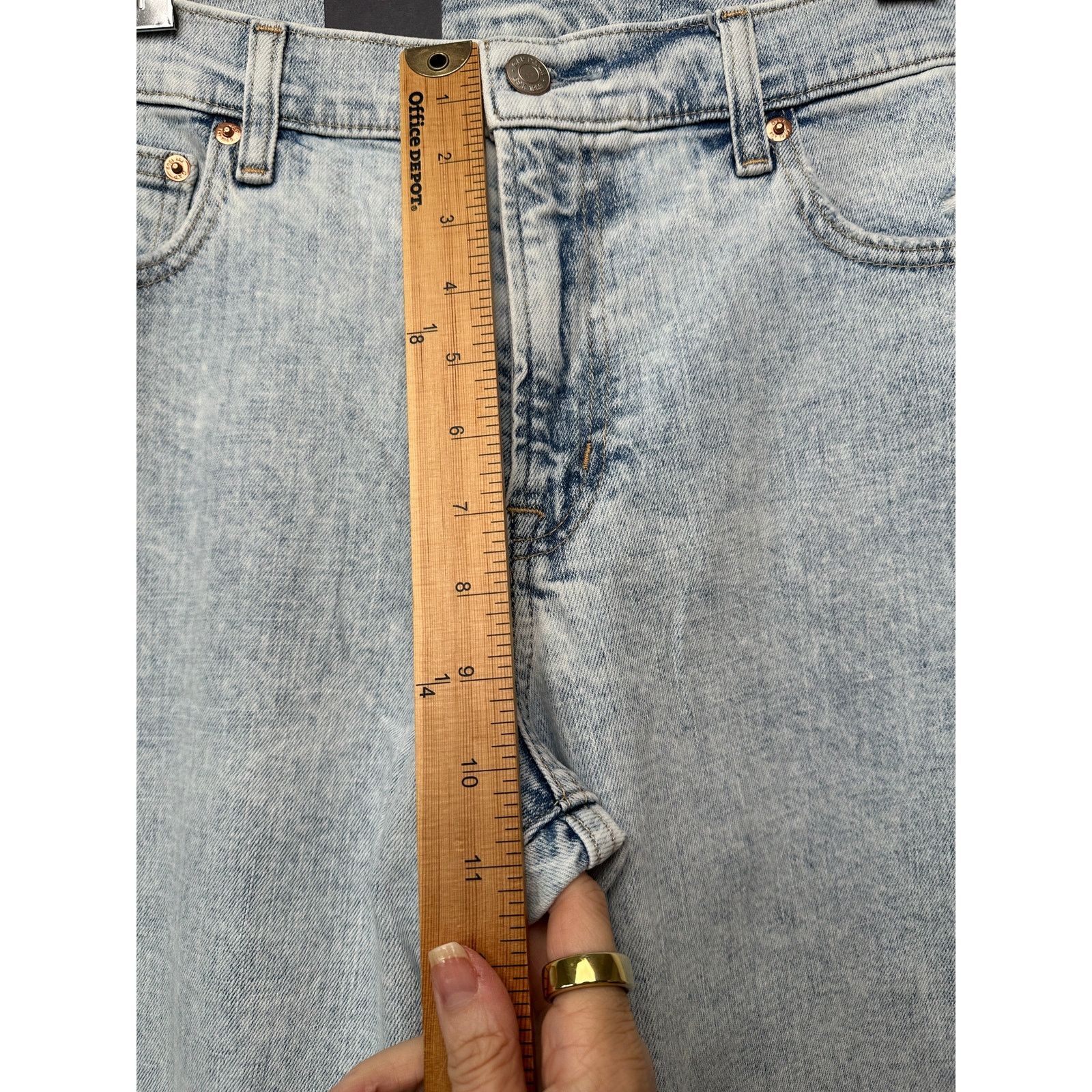Gap NWT GAP Girlfriend Mid Rise Jeans Gray Acid Wash 31 Raw Hem Size 31" - 13 Thumbnail