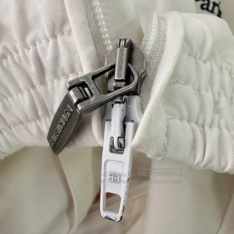 Balenciaga Balenciaga White Racing Logo Embroidered Zipper Jacket Size US S / EU 44-46 / 1 - 4 Thumbnail