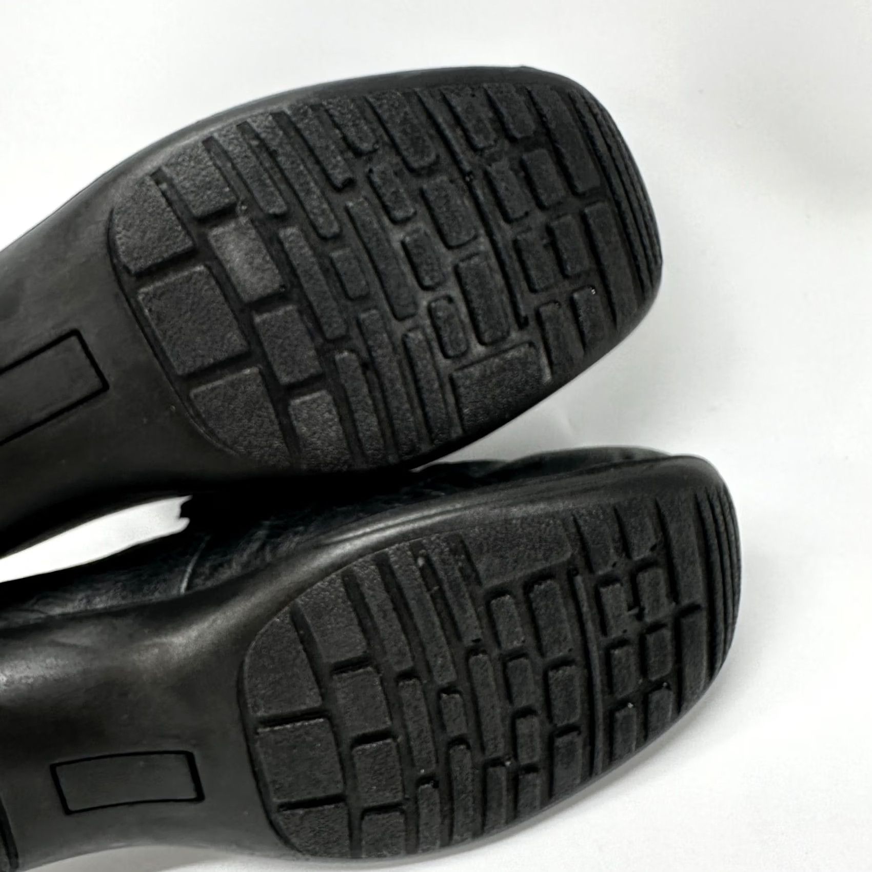 Clarks Clarks Collection Strappy Sandal Black Green Women's 7 Classic Modern Casual Comfort Sandal Womens Size US 5 / IT 35 - 7 Thumbnail