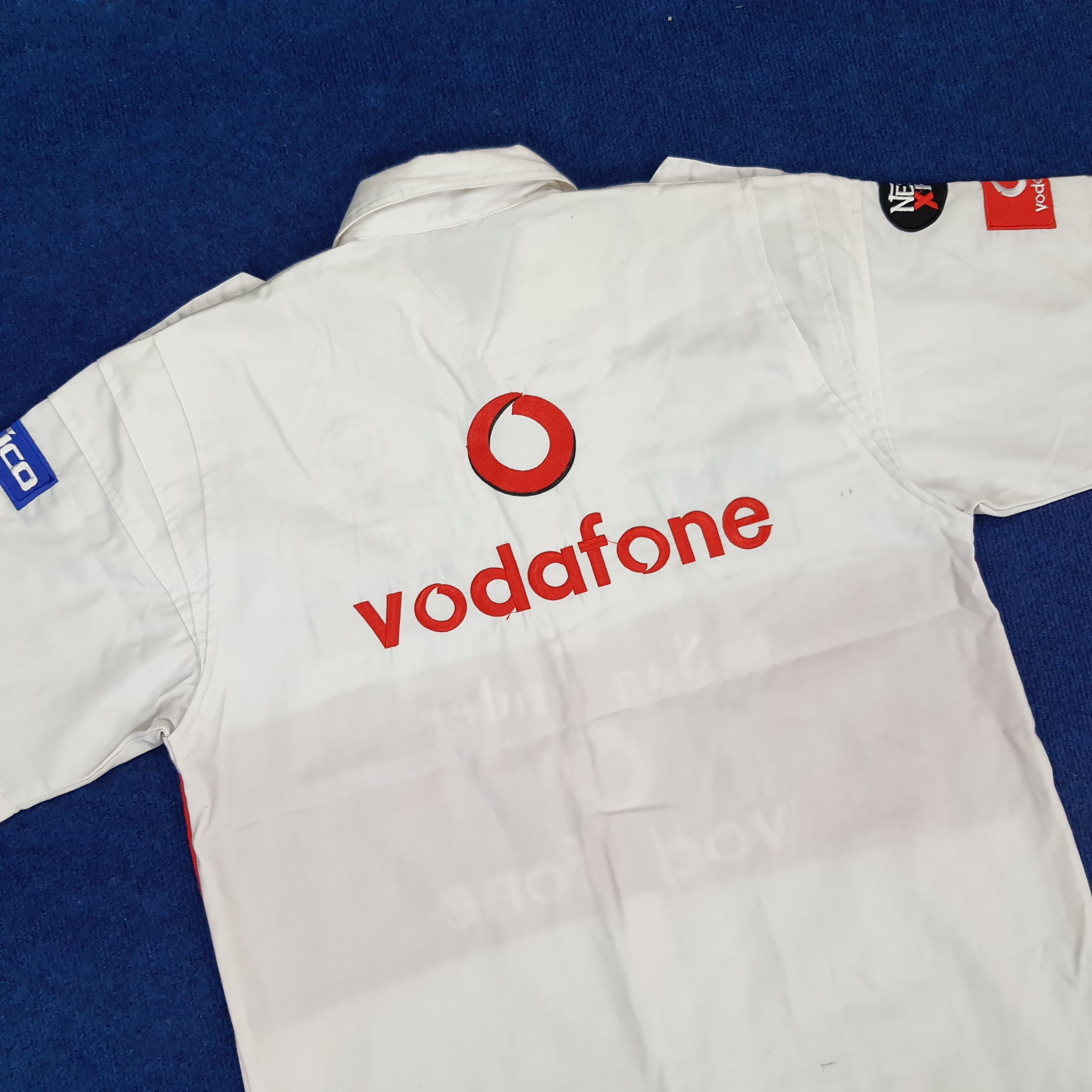 Mercedes-Benz × Vintage Vintage Mercedes Benz Vodafone Motorsports Work Shirt Size US L / EU 52-54 / 3 - 4 Thumbnail