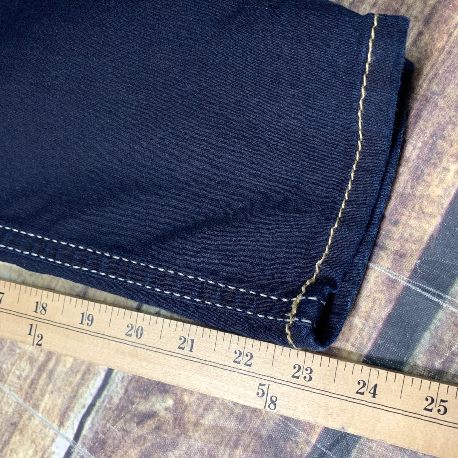 Vintage SILVER Jeans Suki Capri Denim Dark Blue 29x24 Women Super Stretch Mid Rise Size 29" - 7 Thumbnail