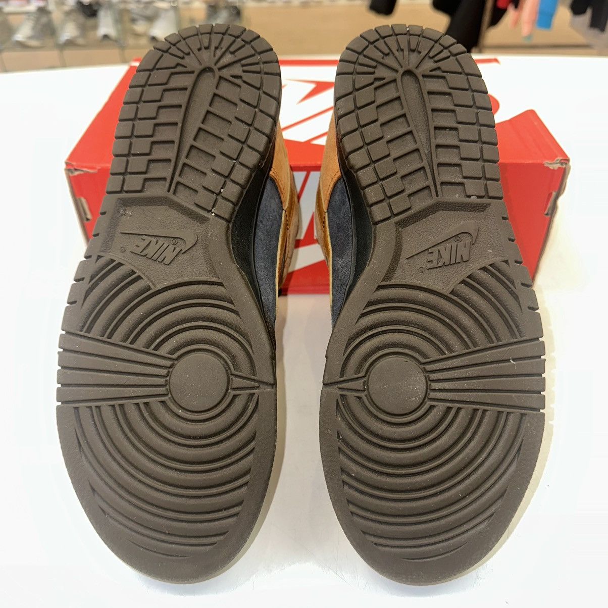 Nike Size 8.5 - Nike Dunk Premium Low Cider Size US 8.5 / EU 41-42 - 5 Thumbnail