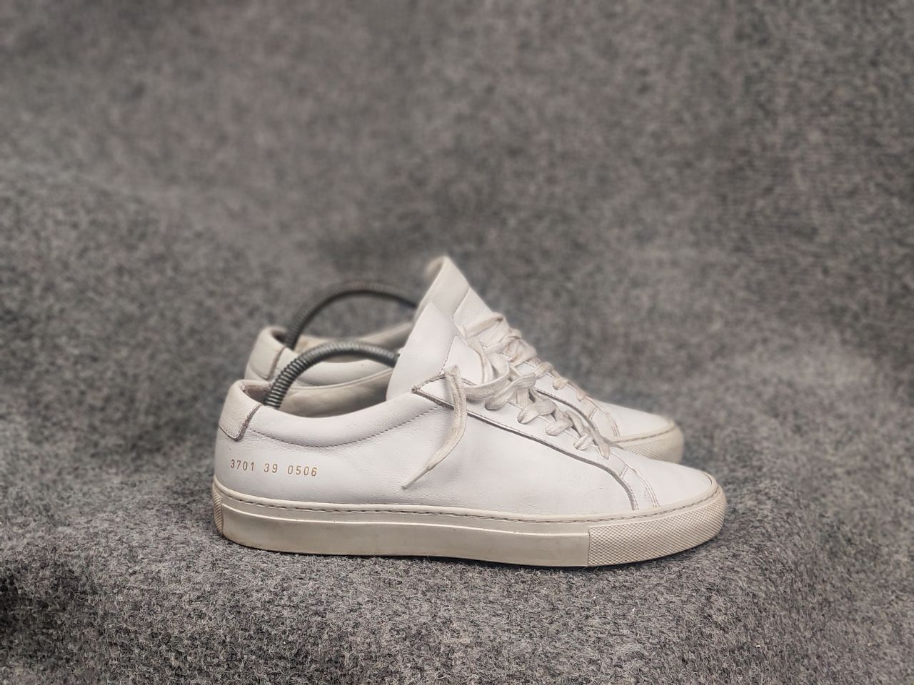 Common Projects Common Projects Achilles Low White Leather Lace Up Sneakers Size US 9 / IT 39 - 1 Thumbnail