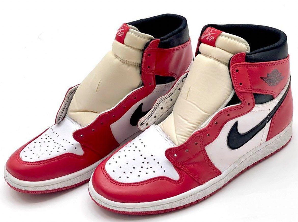 Jordan Brand 1994 Air Jordan 1 ‘CHICAGO’ Size US 10 / EU 43 - 2 Thumbnail