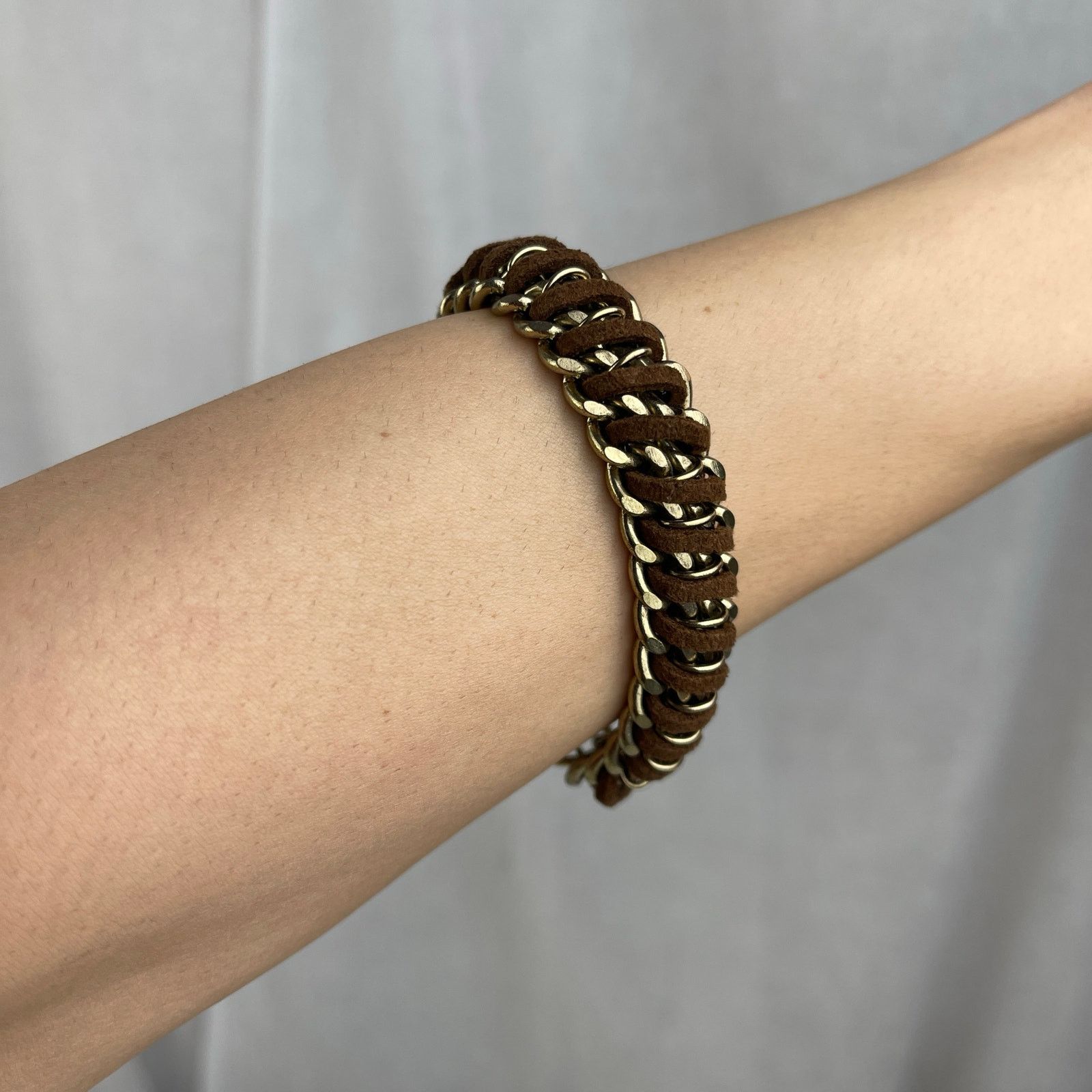 Other Gold Chunky Chain Bracelet Brown Braided Faux Leather NWOT Size ONE SIZE - 17 Thumbnail