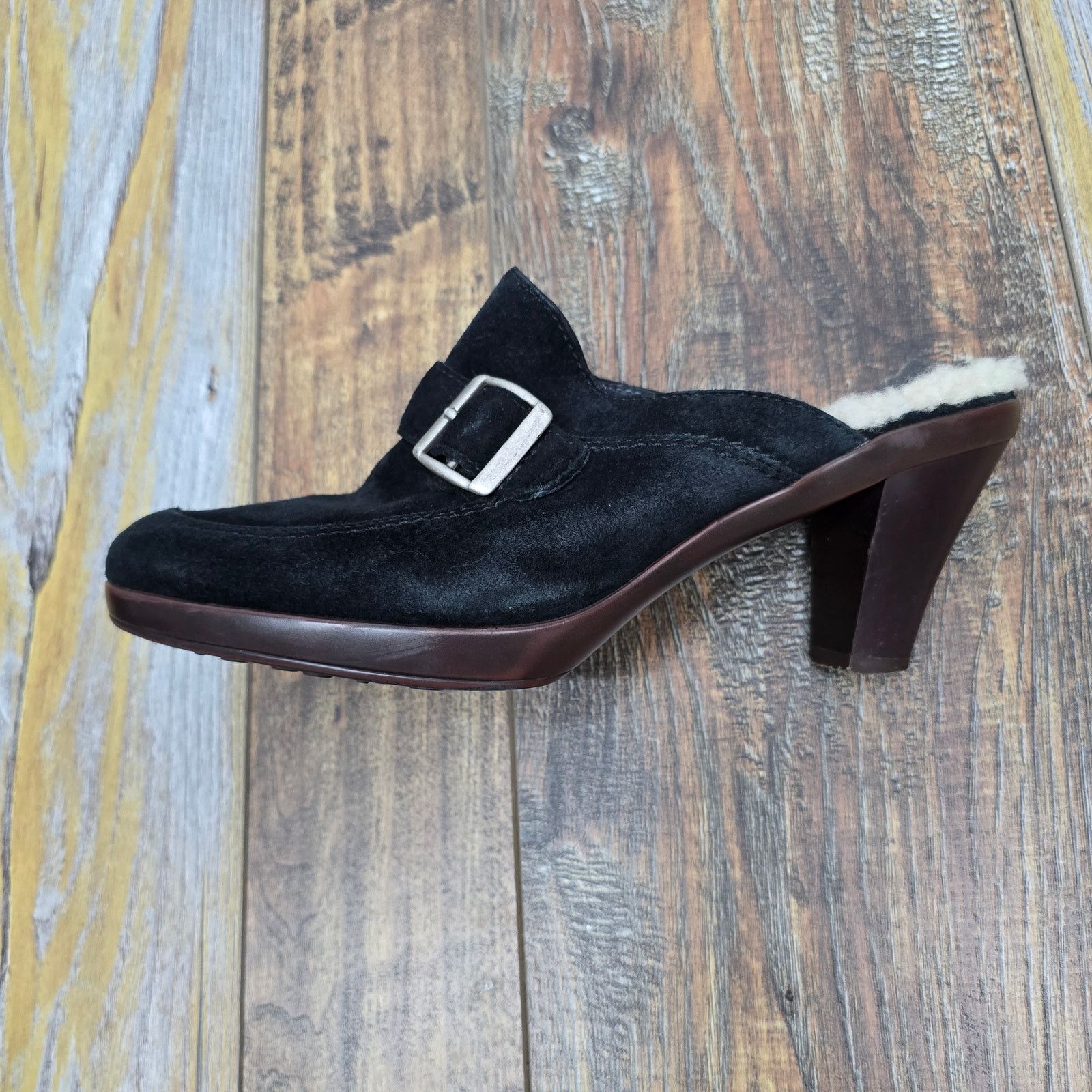 Ugg UGG Suede Leather Sheepskin Shearling Isabella Clogs Heels Size US 9.5 / IT 39.5 - 6 Thumbnail