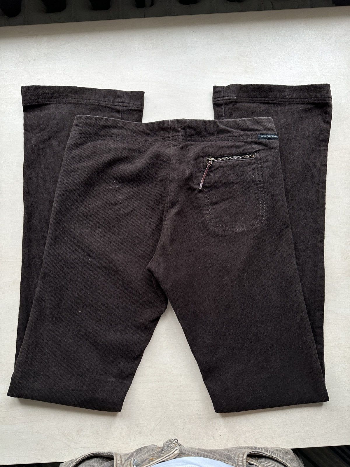 Calvin Klein × Vintage Vintage Calvin Klein Corduroy Bootcut Low Rice Pants 00s Size 26" / US 2 / IT 38 - 6 Thumbnail