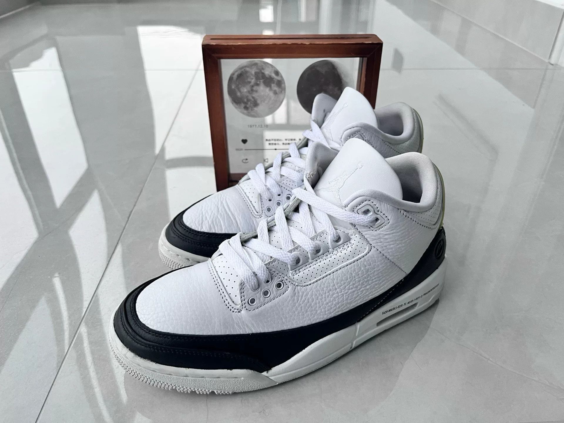 Nike Nike AJ3 Lowtop Sneakers 8 Men Size US 8 / EU 41 - 1 Thumbnail