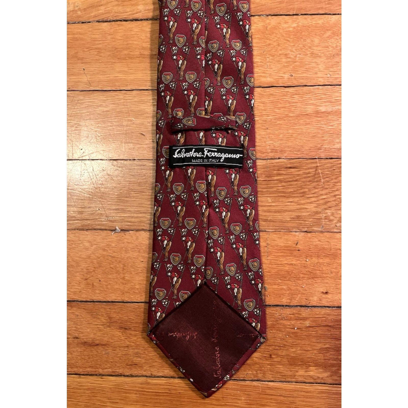 Salvatore Ferragamo VINTAGE Salvatore Ferragamo Golf Tie 100% Silk Red Geometric Logo Mens Tie 58" Long Classic 3-1/2" Wide Size ONE SIZE - 4 Thumbnail
