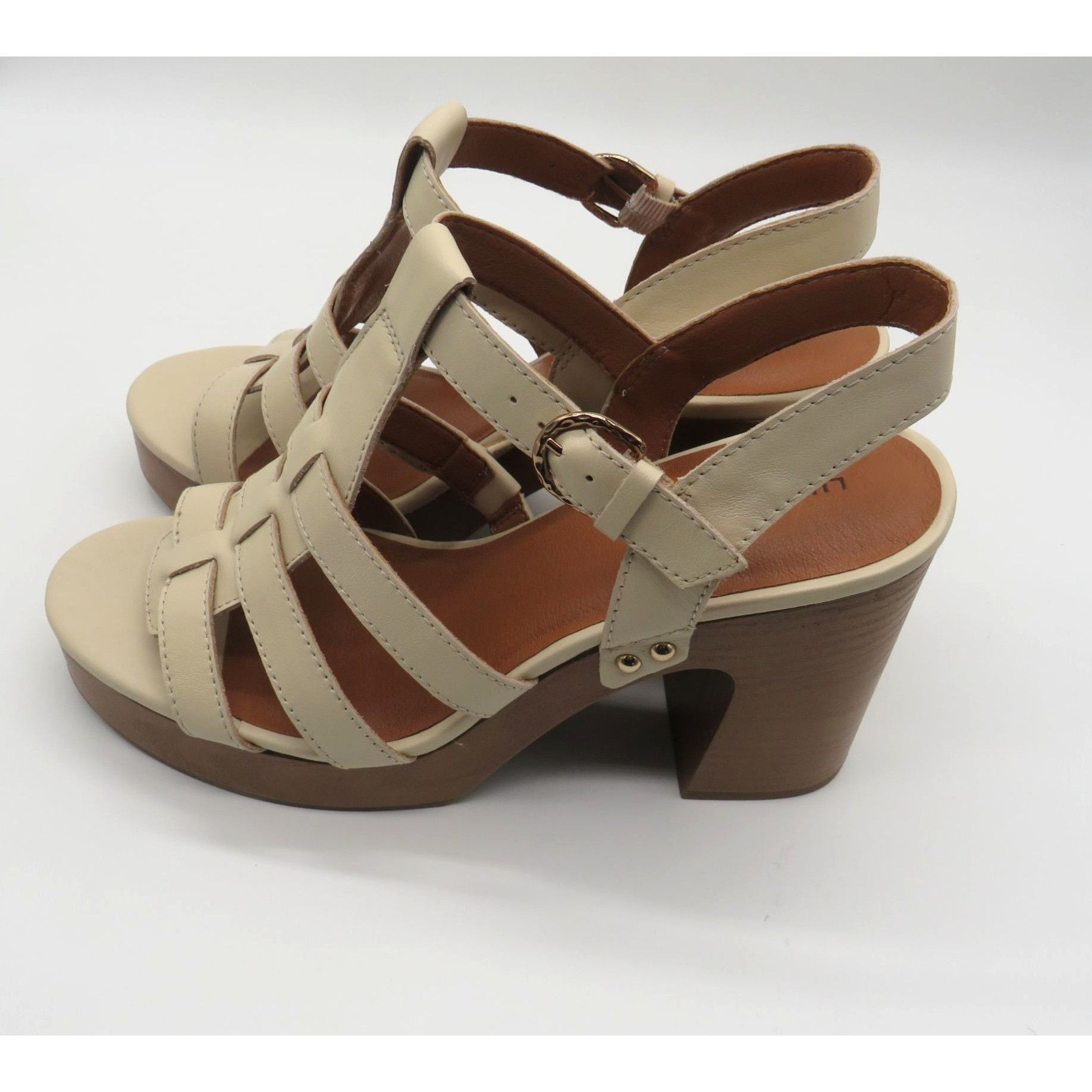 Lucky Brand Lucky Brand Beige Strappy Chunky Heel Sandals Size 10 Adjust Size US 10 / IT 40 - 3 Thumbnail