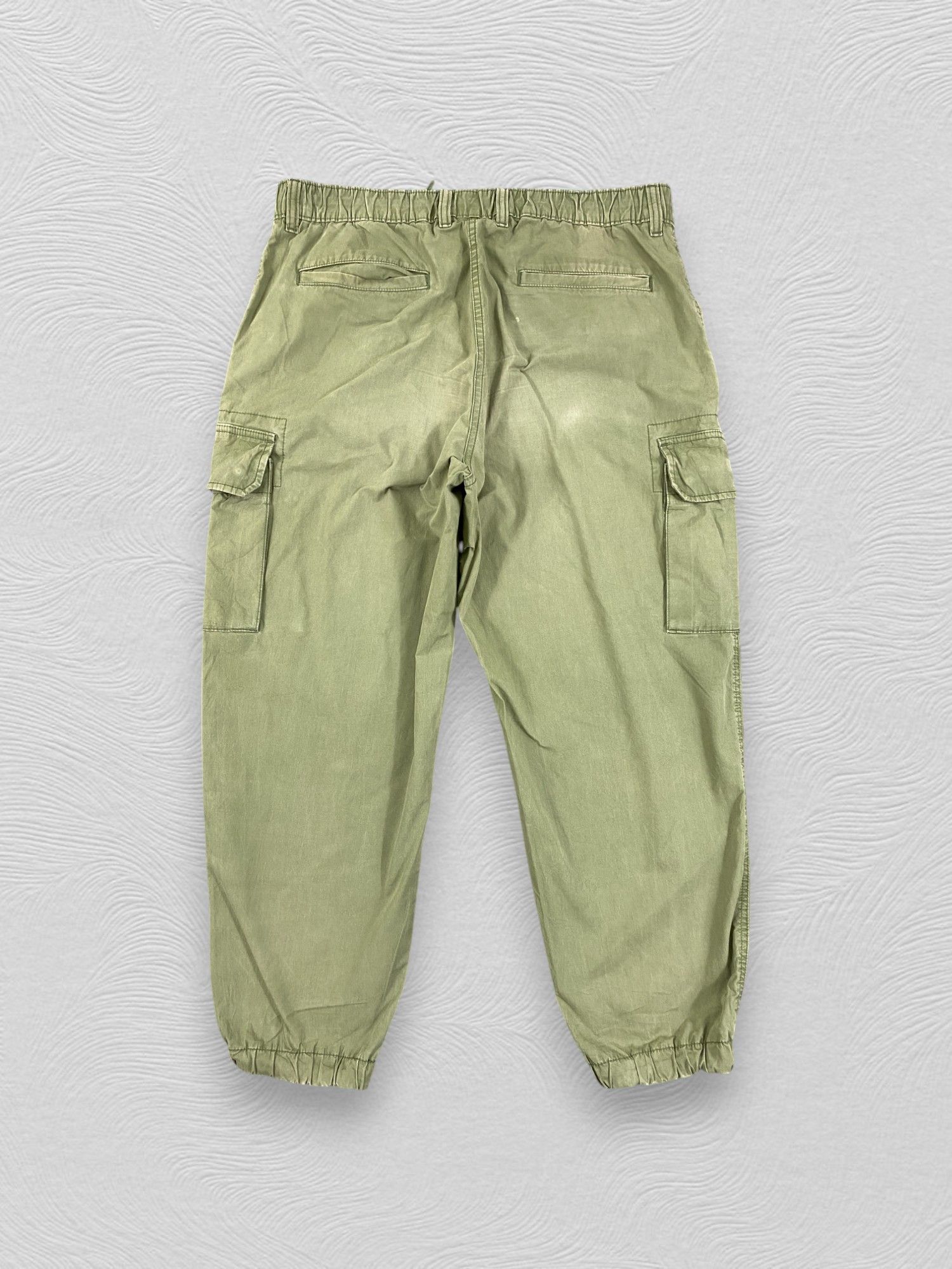 Japanese Brand Uniqlo Parachute Cargo Pants MultiPocket -CP231 Size US 34 / EU 50 - 2 Thumbnail