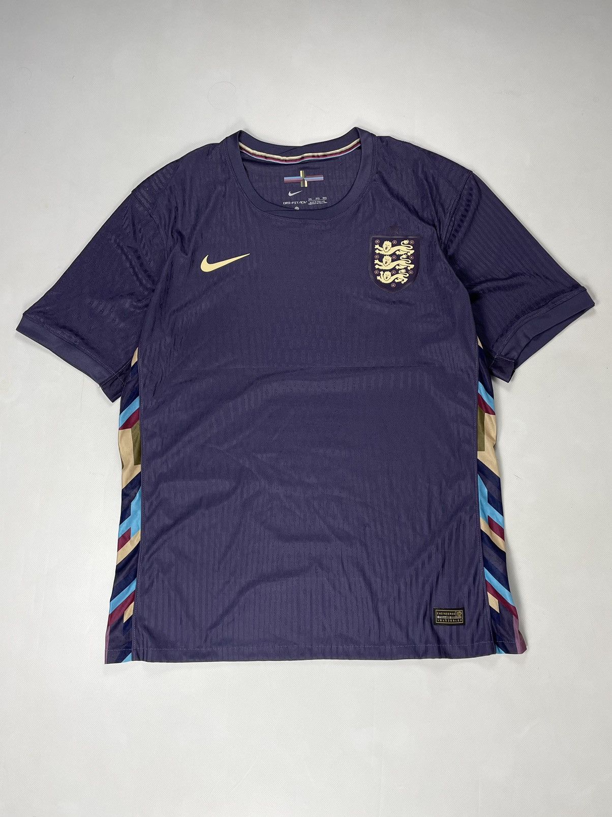 Nike Nike England ( Size XXL ) Away Stadium Vintage Purple Jersey Size US XXL / EU 58 / 5 - 1 Thumbnail
