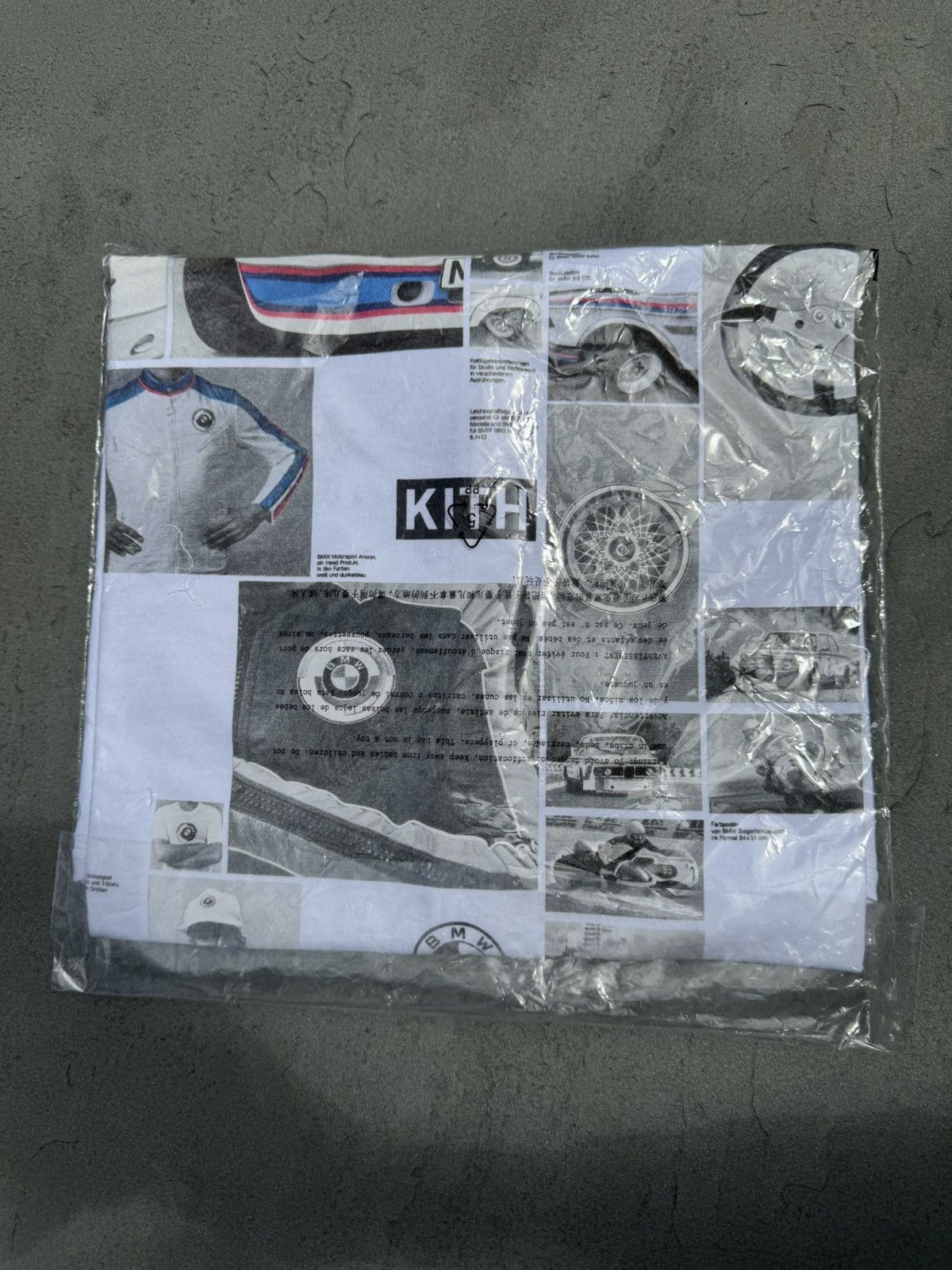 BMW × Kith Kith BMW Motorsports vintage tee Size US L / EU 52-54 / 3 - 1 Thumbnail