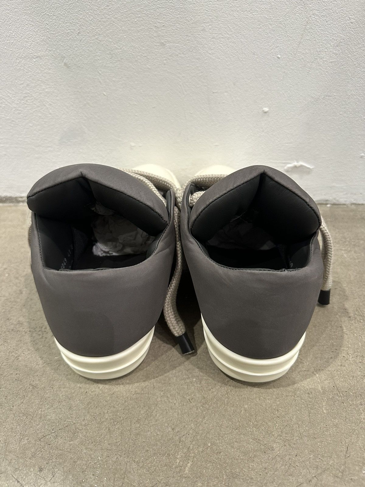 Rick Owens RICK OWENS - Jumbo Lace Padded Low Dark Dust Milk Size US 8 / EU 41 - 8 Thumbnail