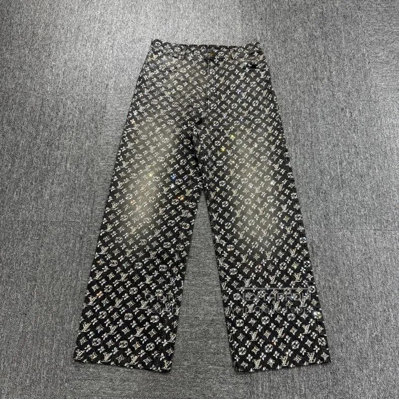 Louis Vuitton Louis Vuitton Rhinestone Print Distressed Jeans. Size US 30 / EU 46 - 1 Thumbnail