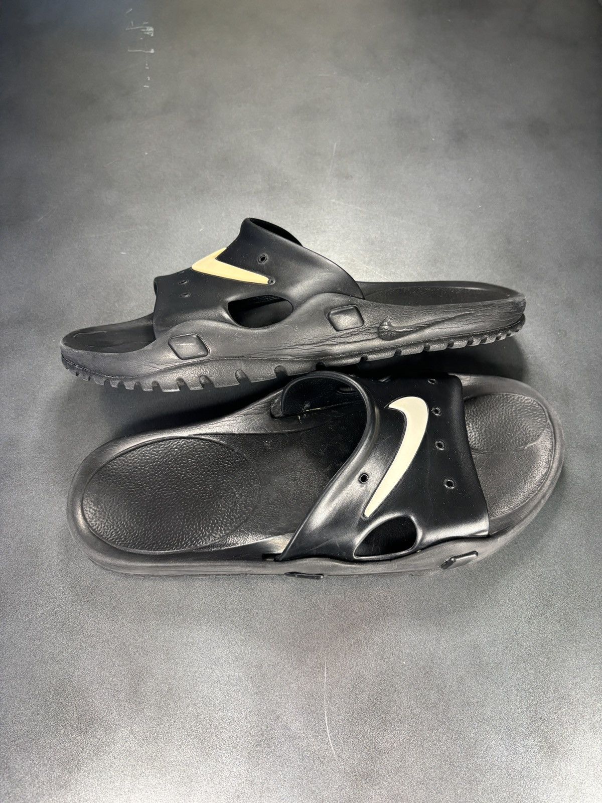 Nike 1990s Nike Sandals Vintage Made in Italy Slip On Flip Flops Size US 10 / EU 43 - 1 Thumbnail